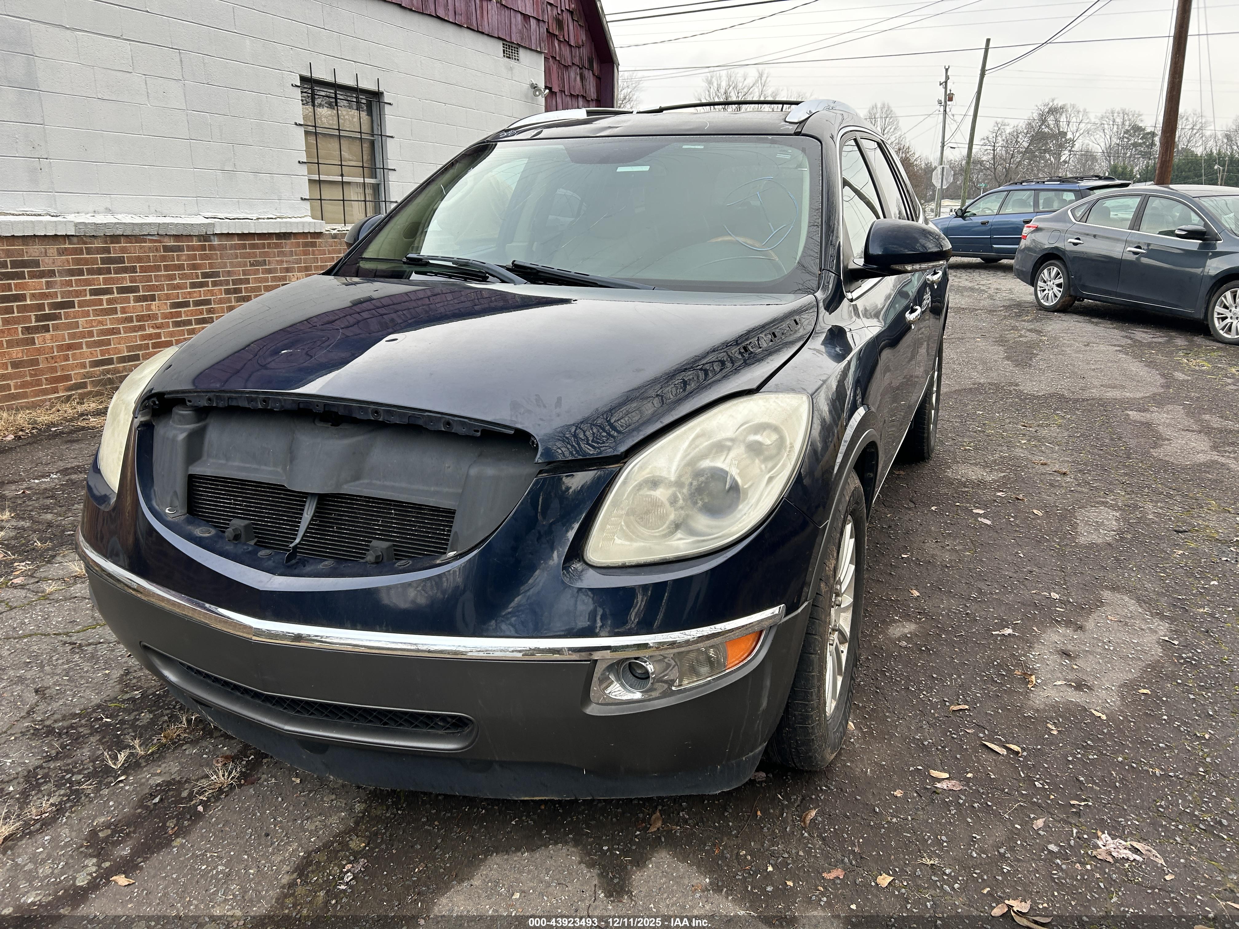 BUICK ENCLAVE image 2