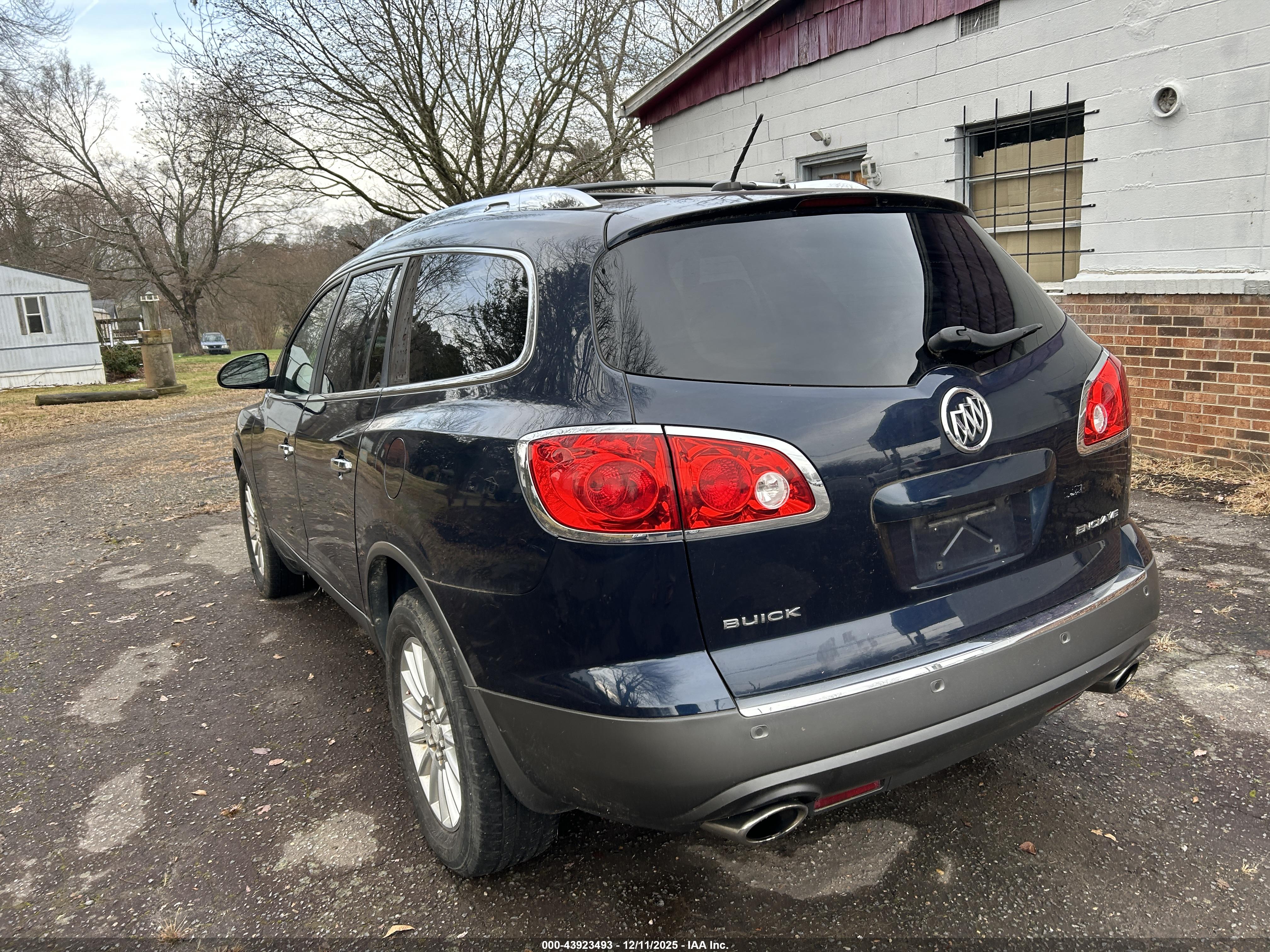 BUICK ENCLAVE image 3
