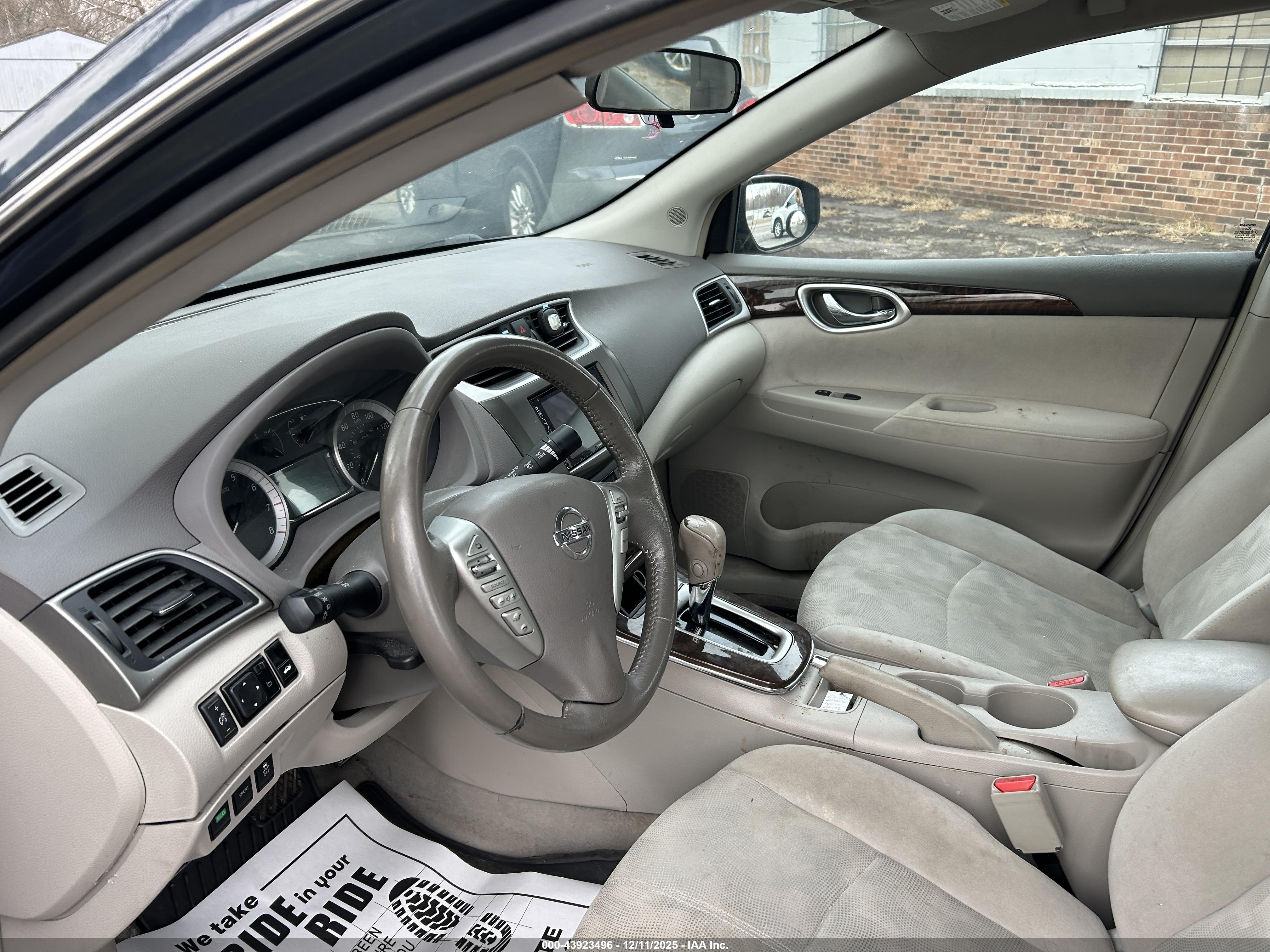 NISSAN SENTRA image 5