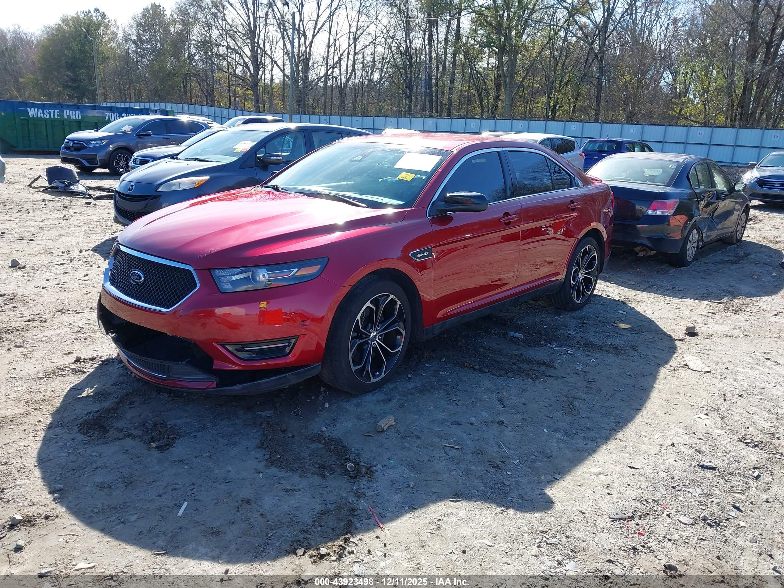 FORD TAURUS image 2