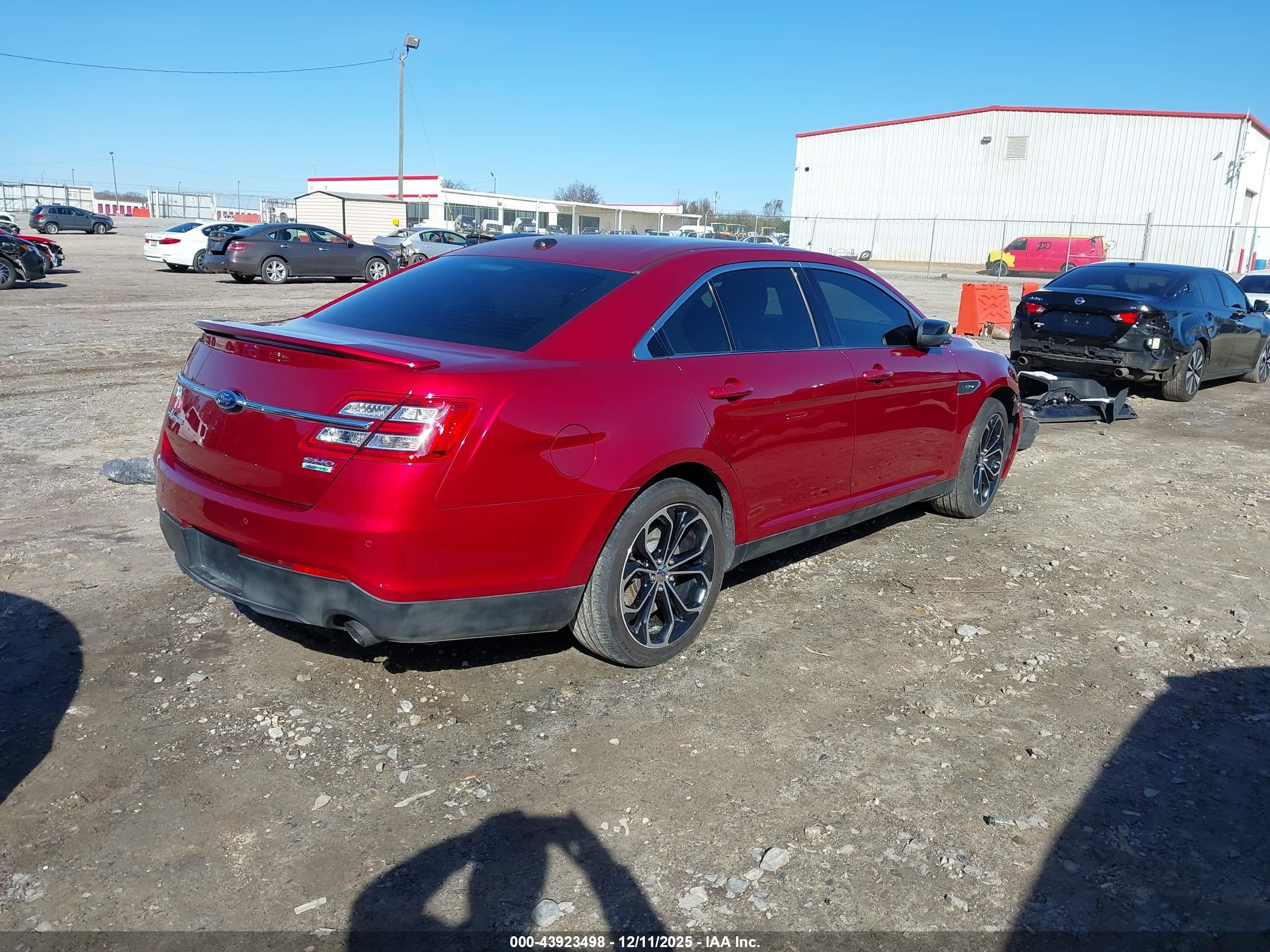 FORD TAURUS image 4