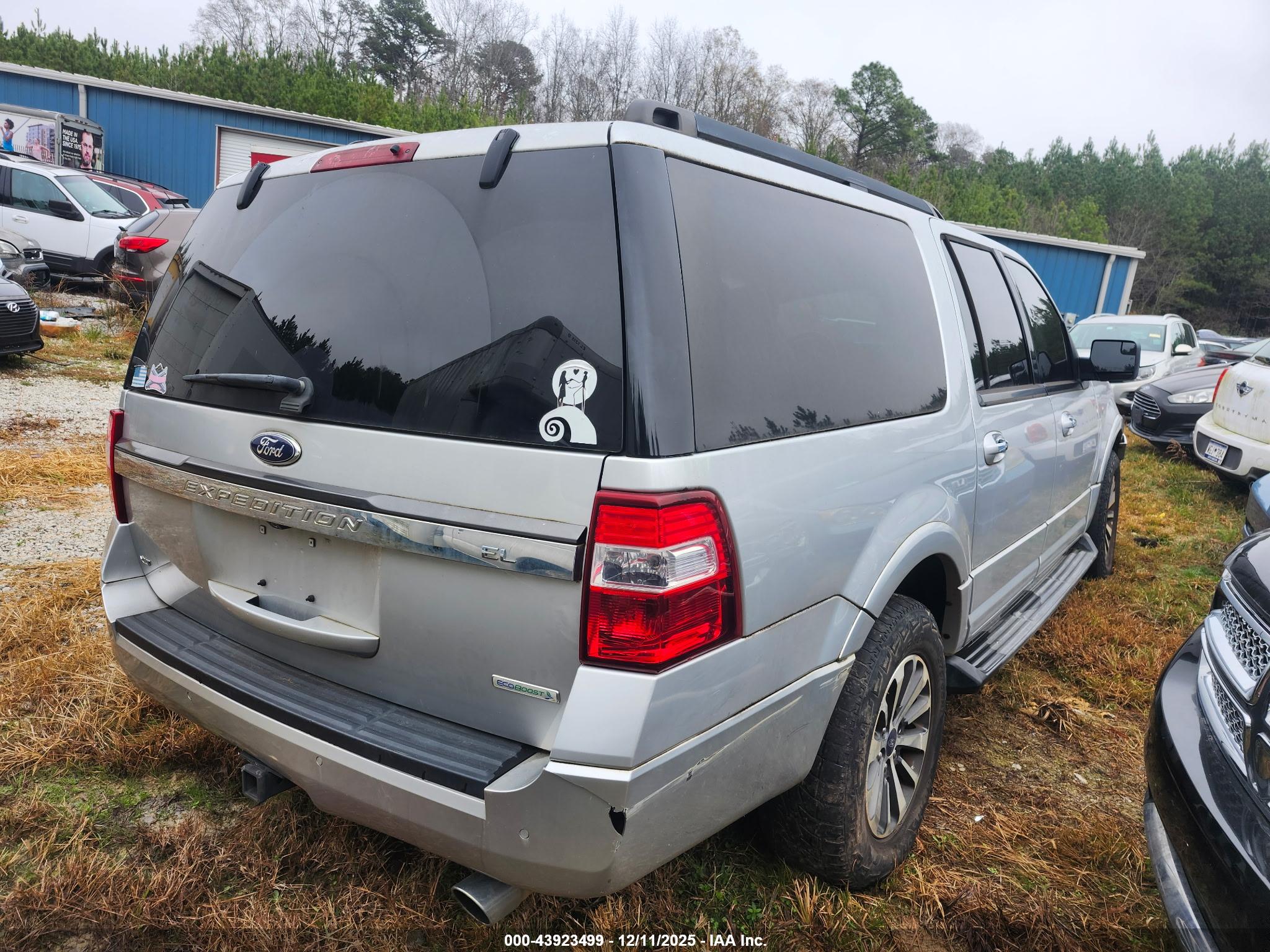 FORD EXPEDITION image 4