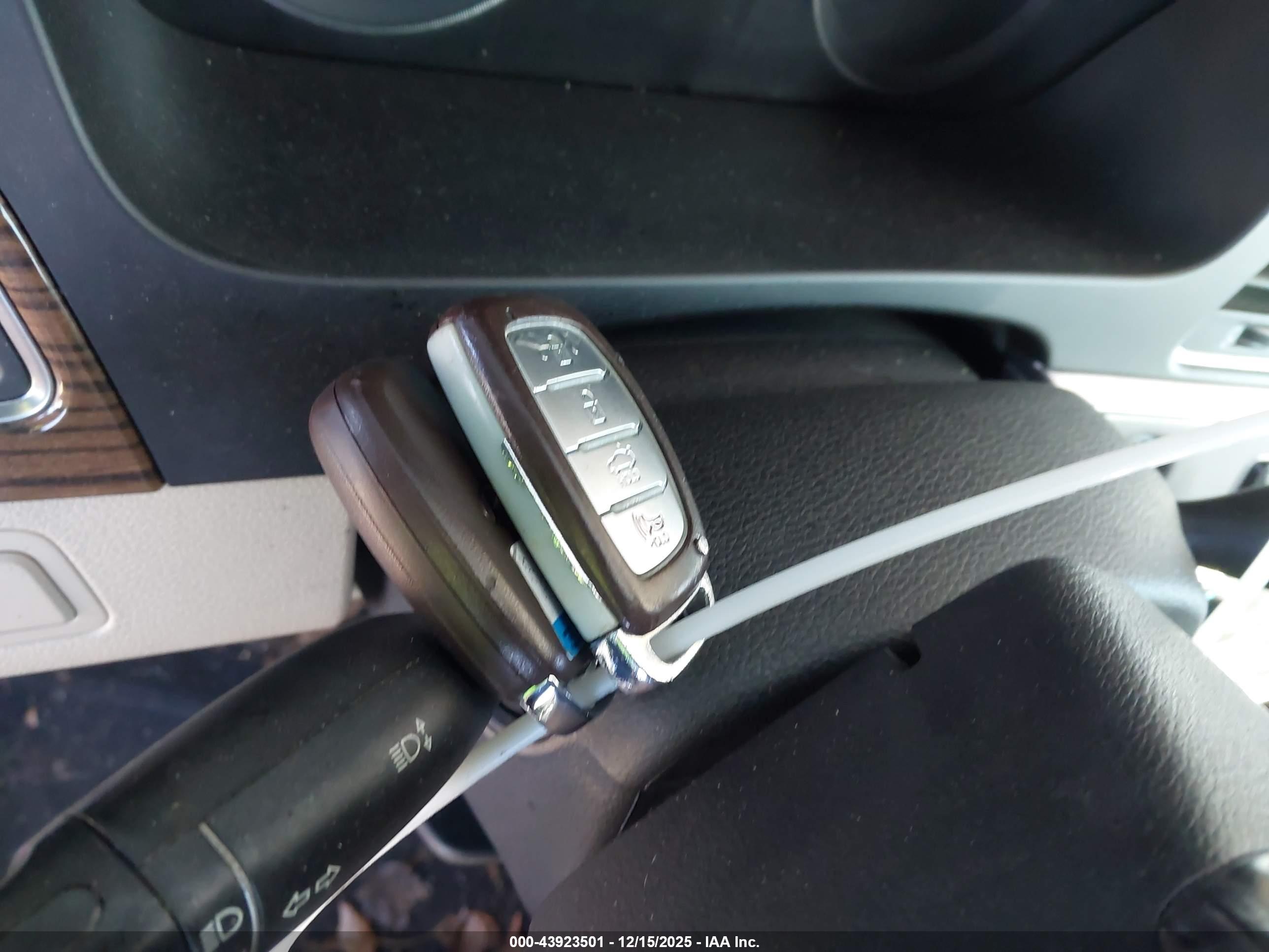 HYUNDAI SONATA image 11