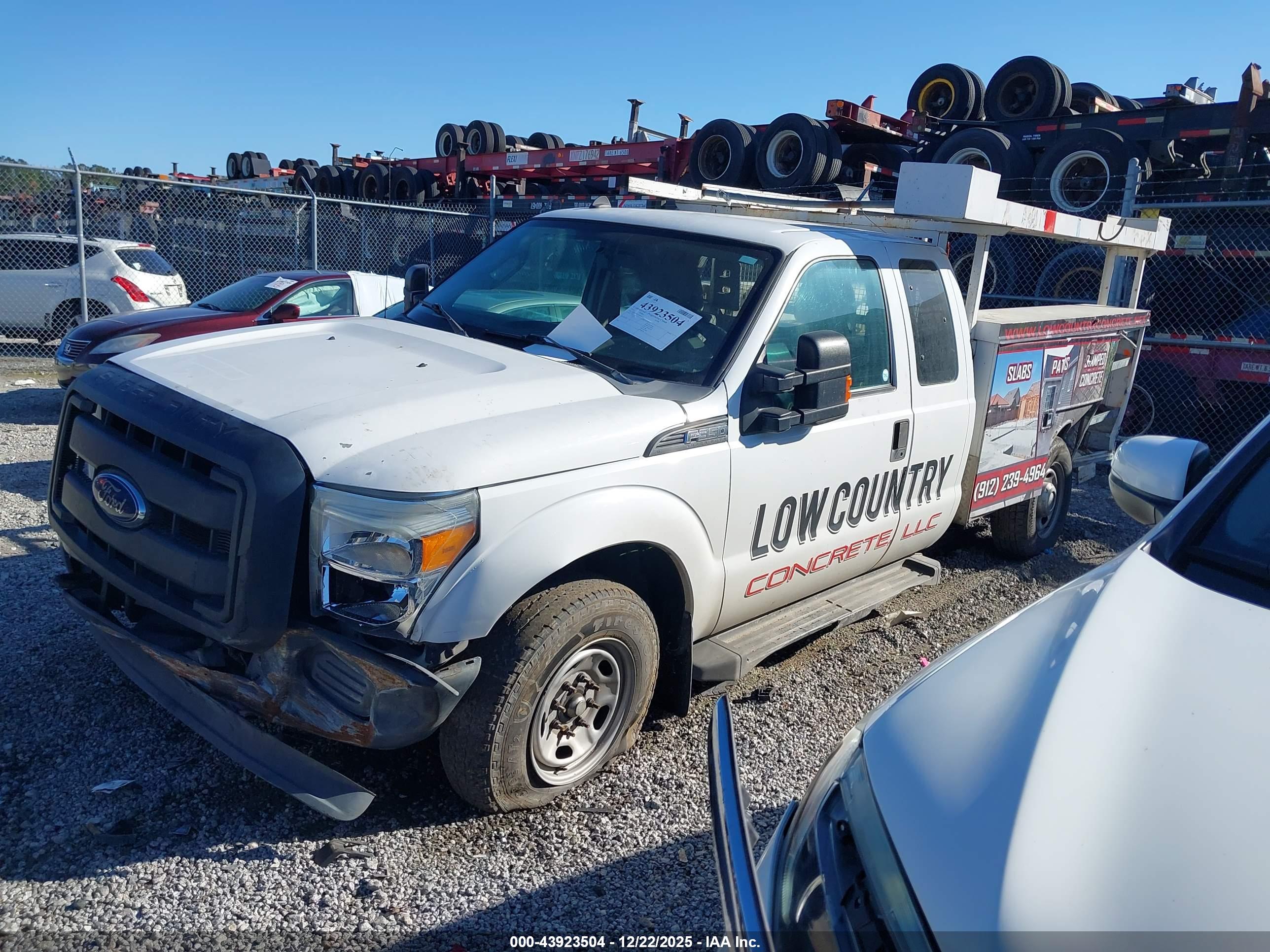 FORD F-350 image 2
