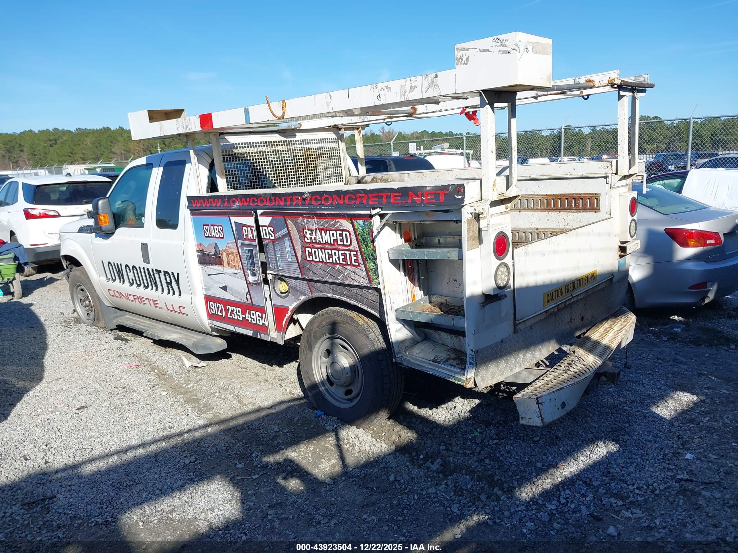 FORD F-350 image 3