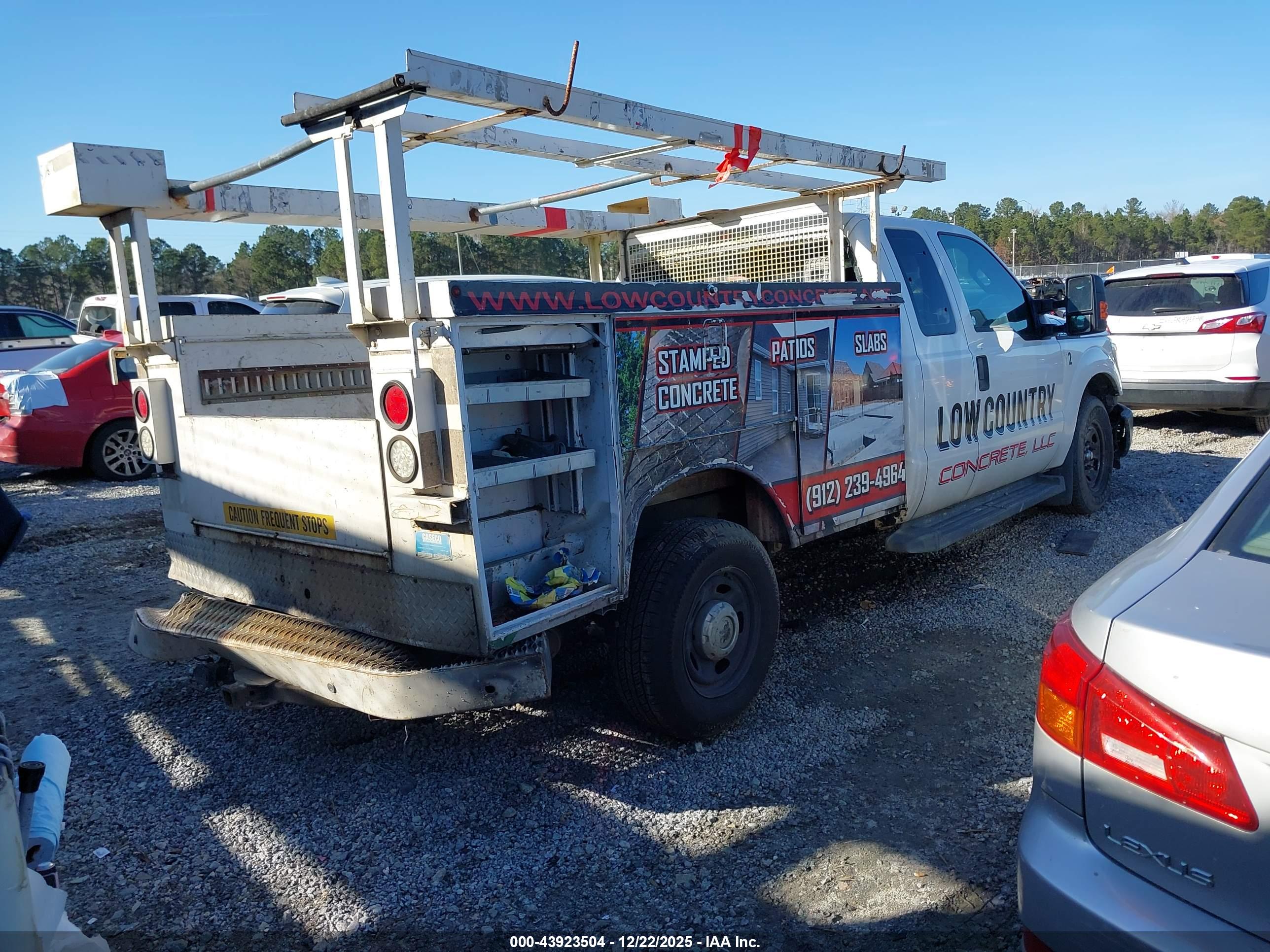 FORD F-350 image 4