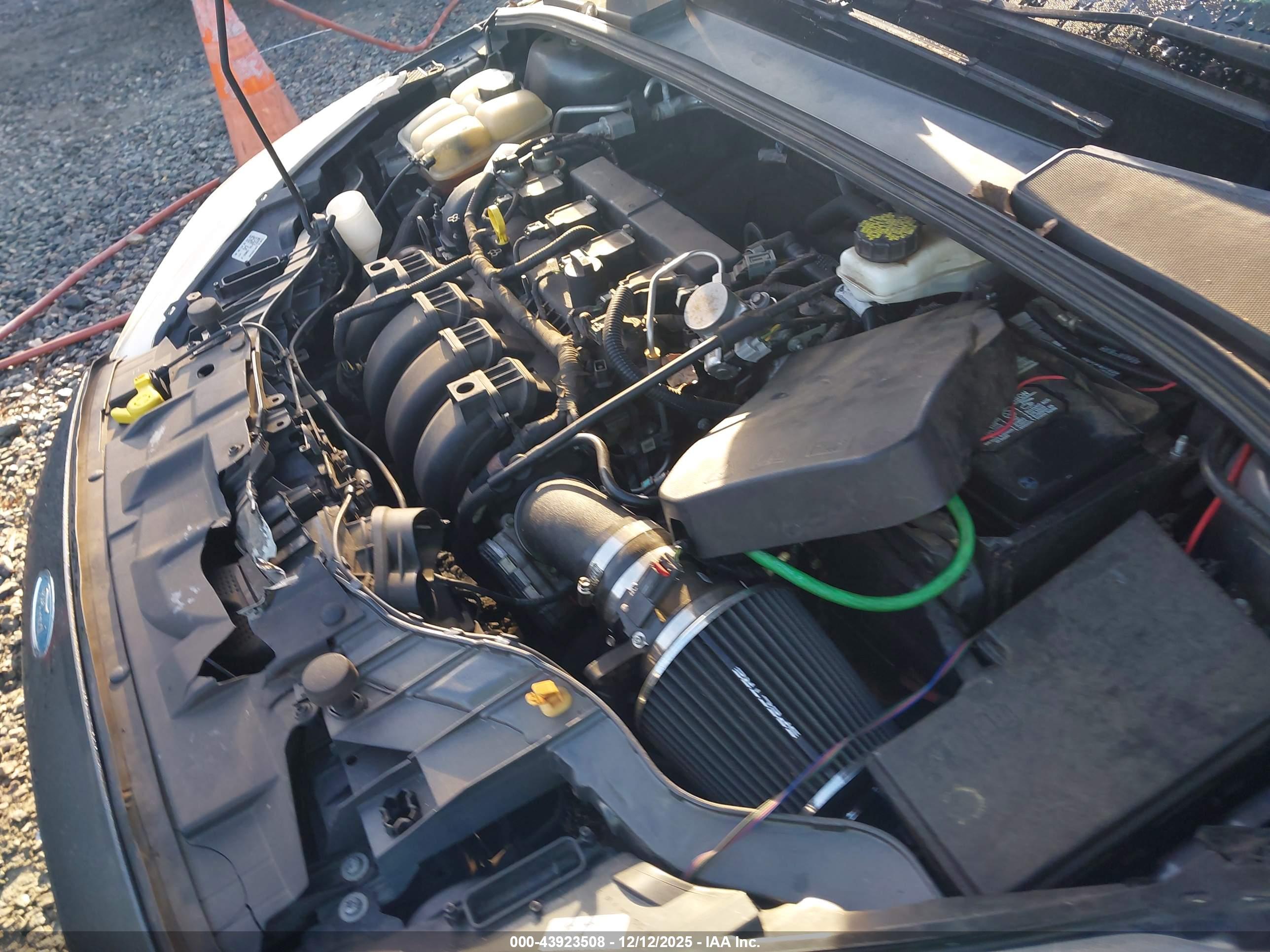 FORD FOCUS image 10