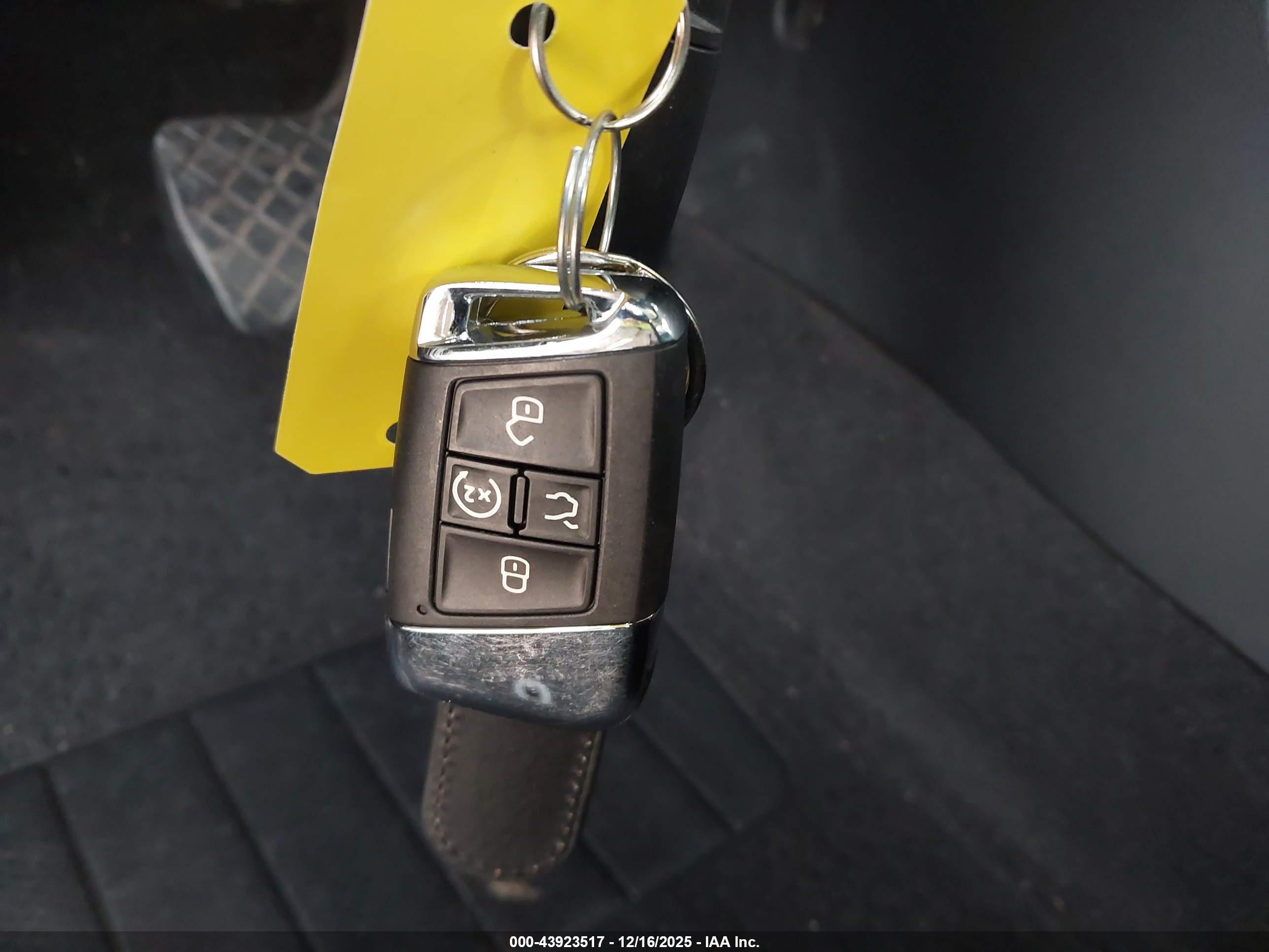 VOLKSWAGEN ATLAS image 11