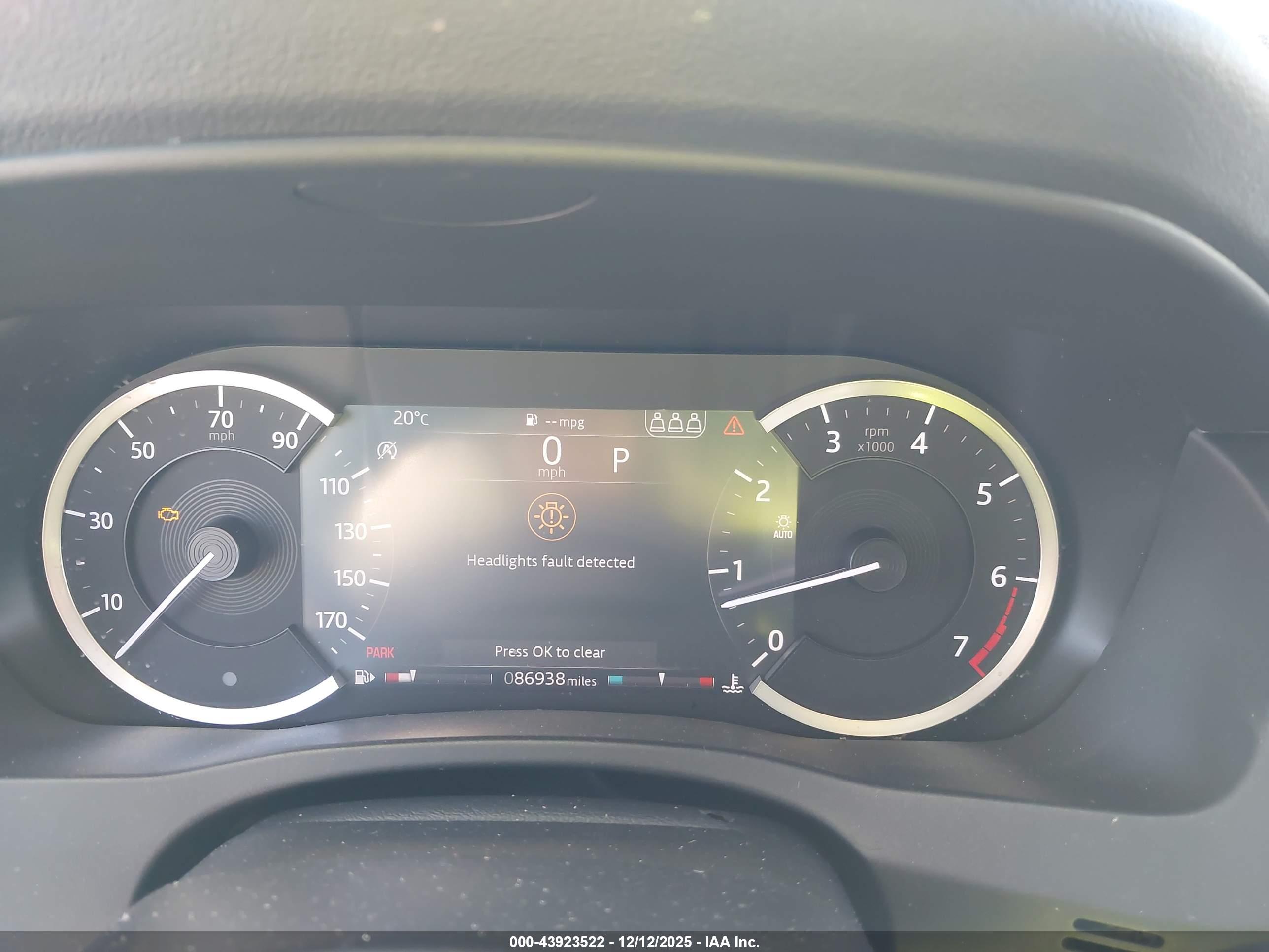 JAGUAR XE image 7
