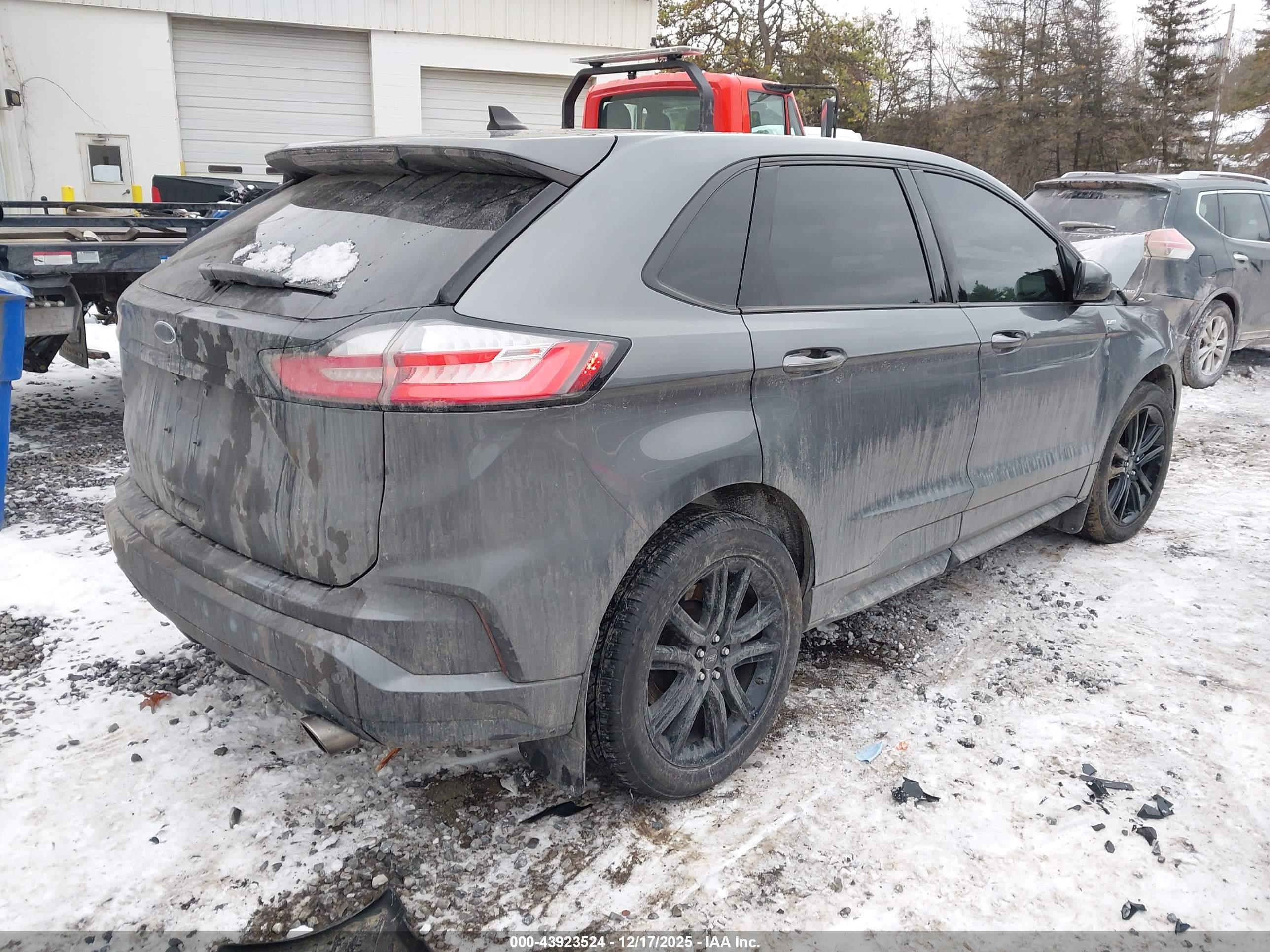 FORD EDGE image 4