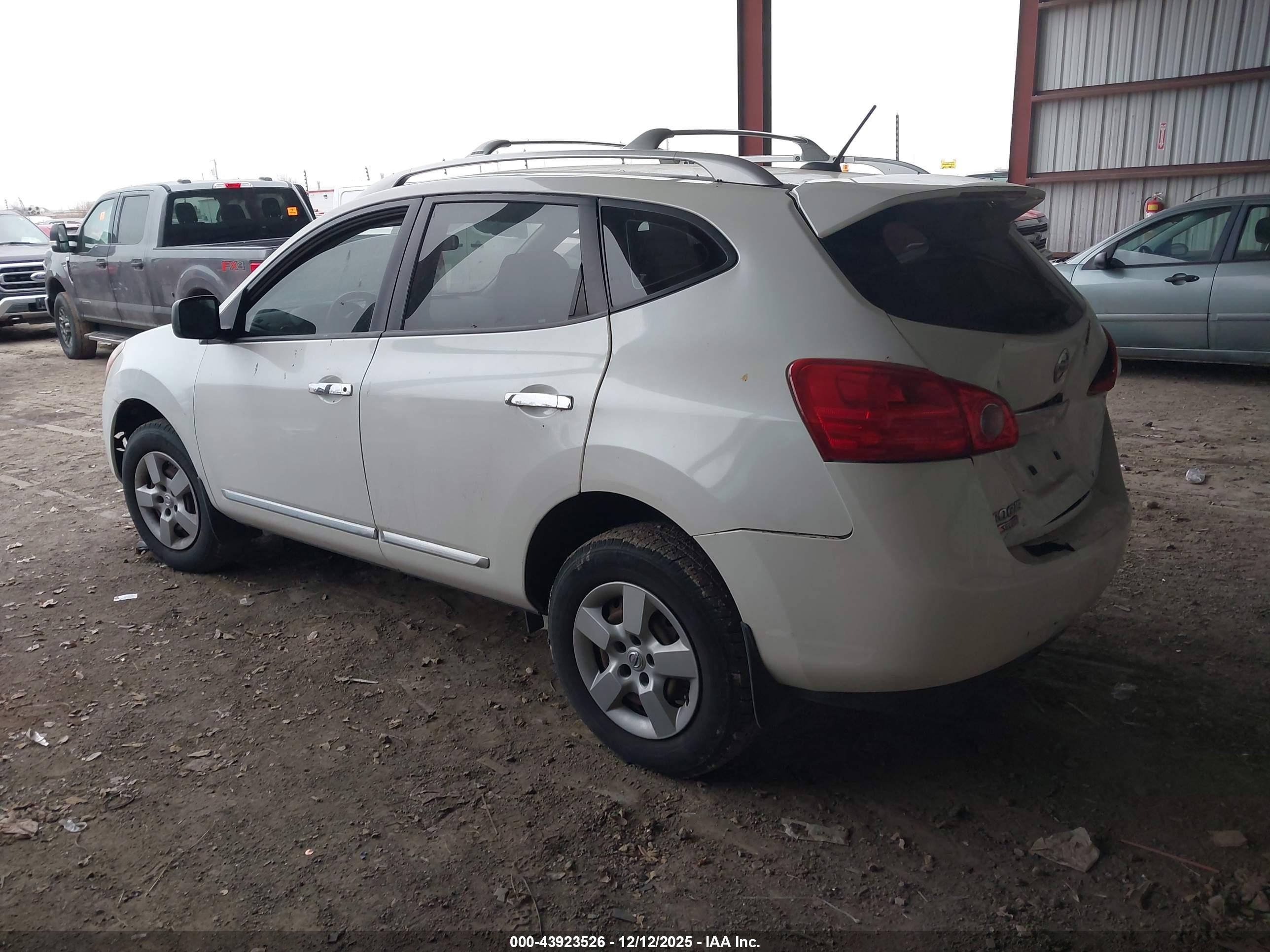 NISSAN ROGUE image 3