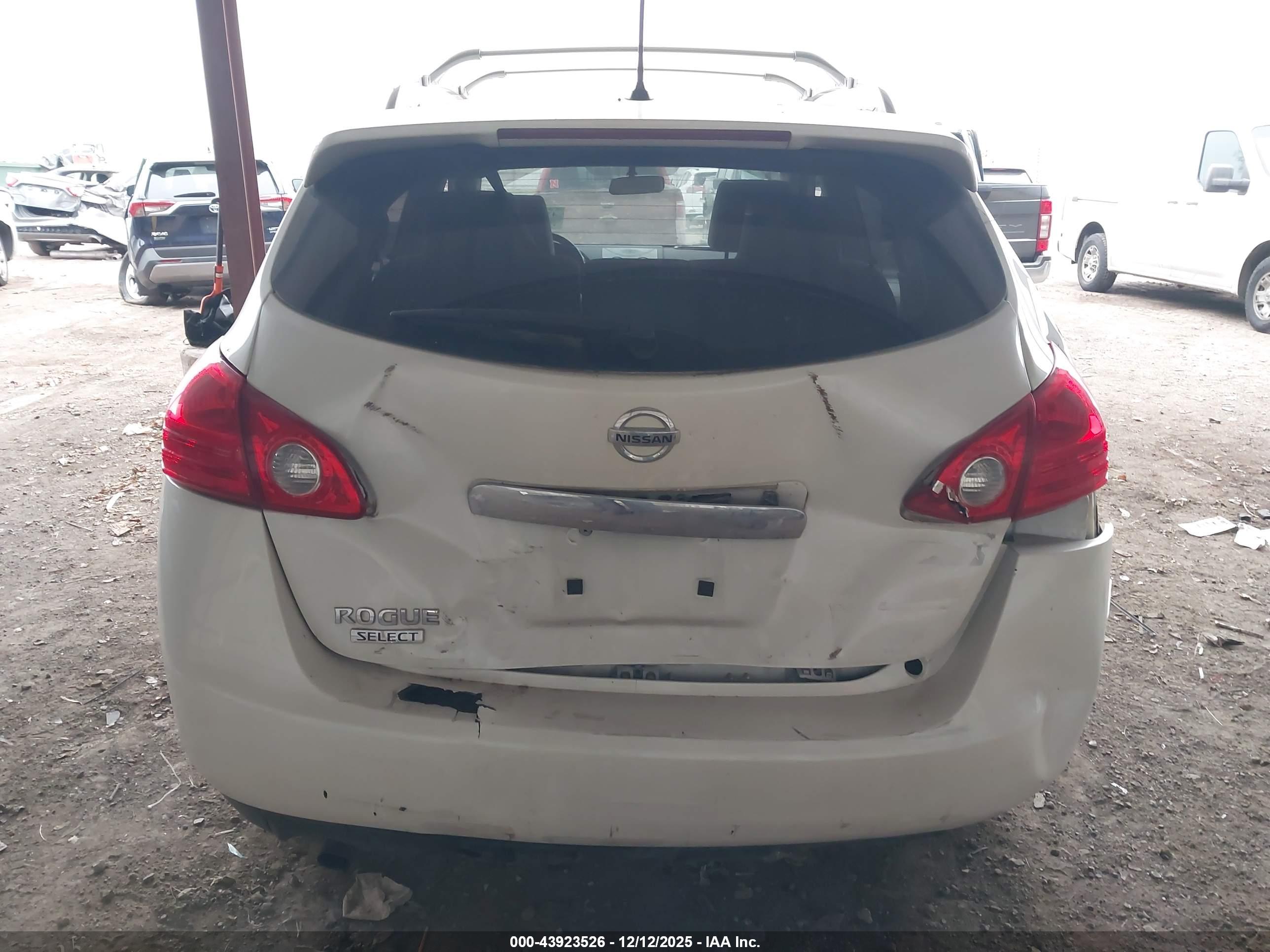 NISSAN ROGUE image 6