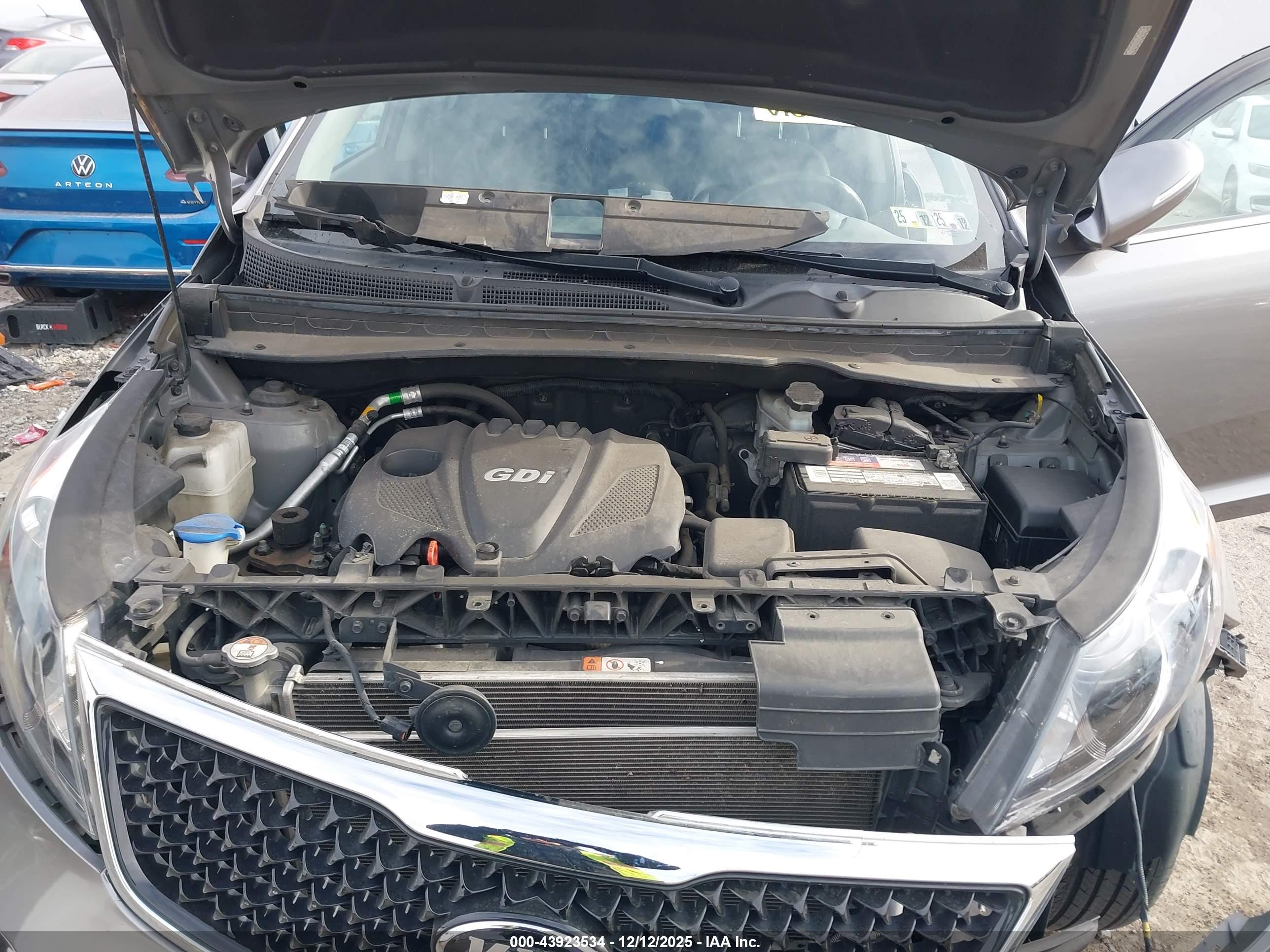 KIA SPORTAGE image 10