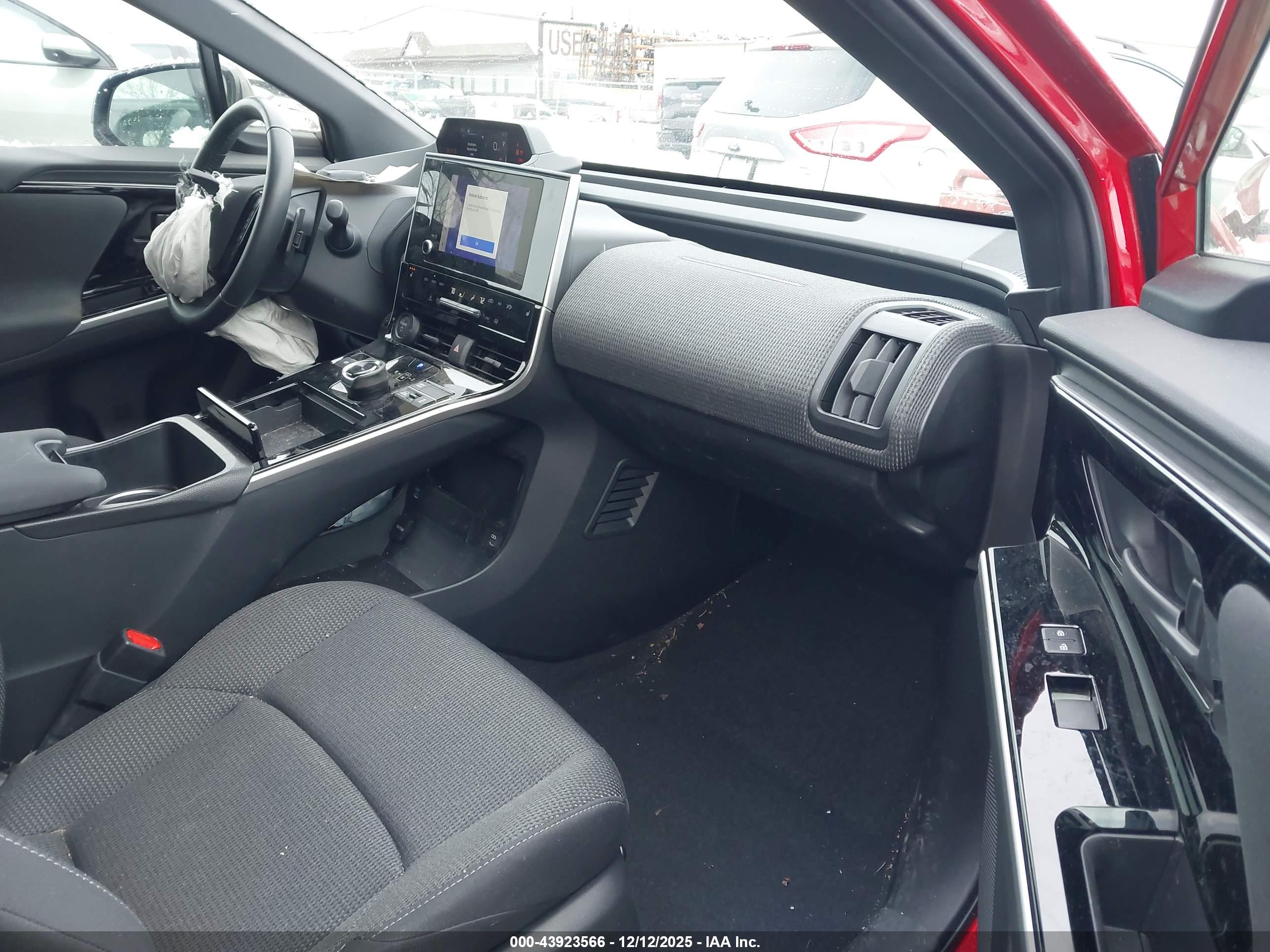 SUBARU SOLTERRA image 5