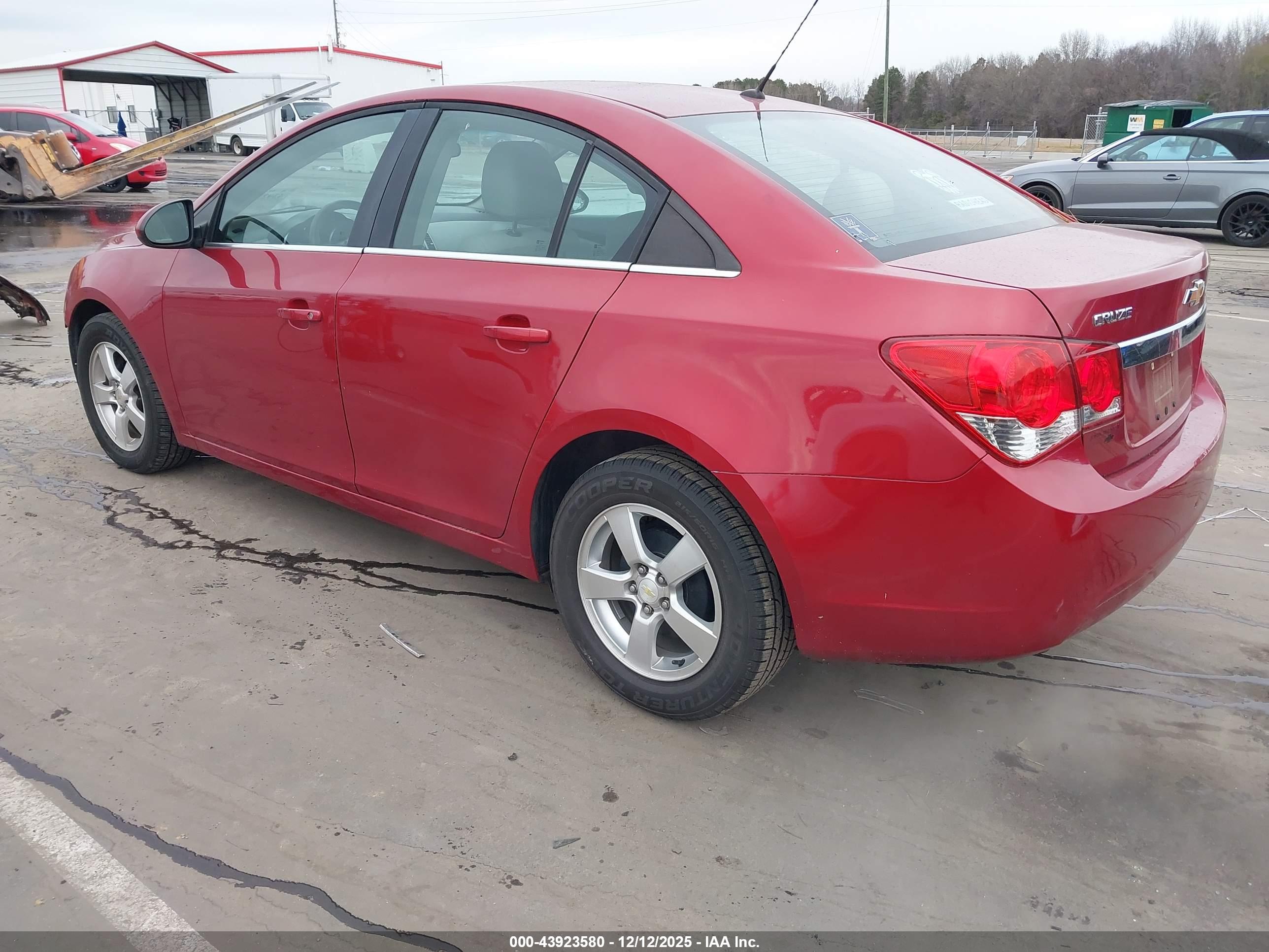 CHEVROLET CRUZE image 3