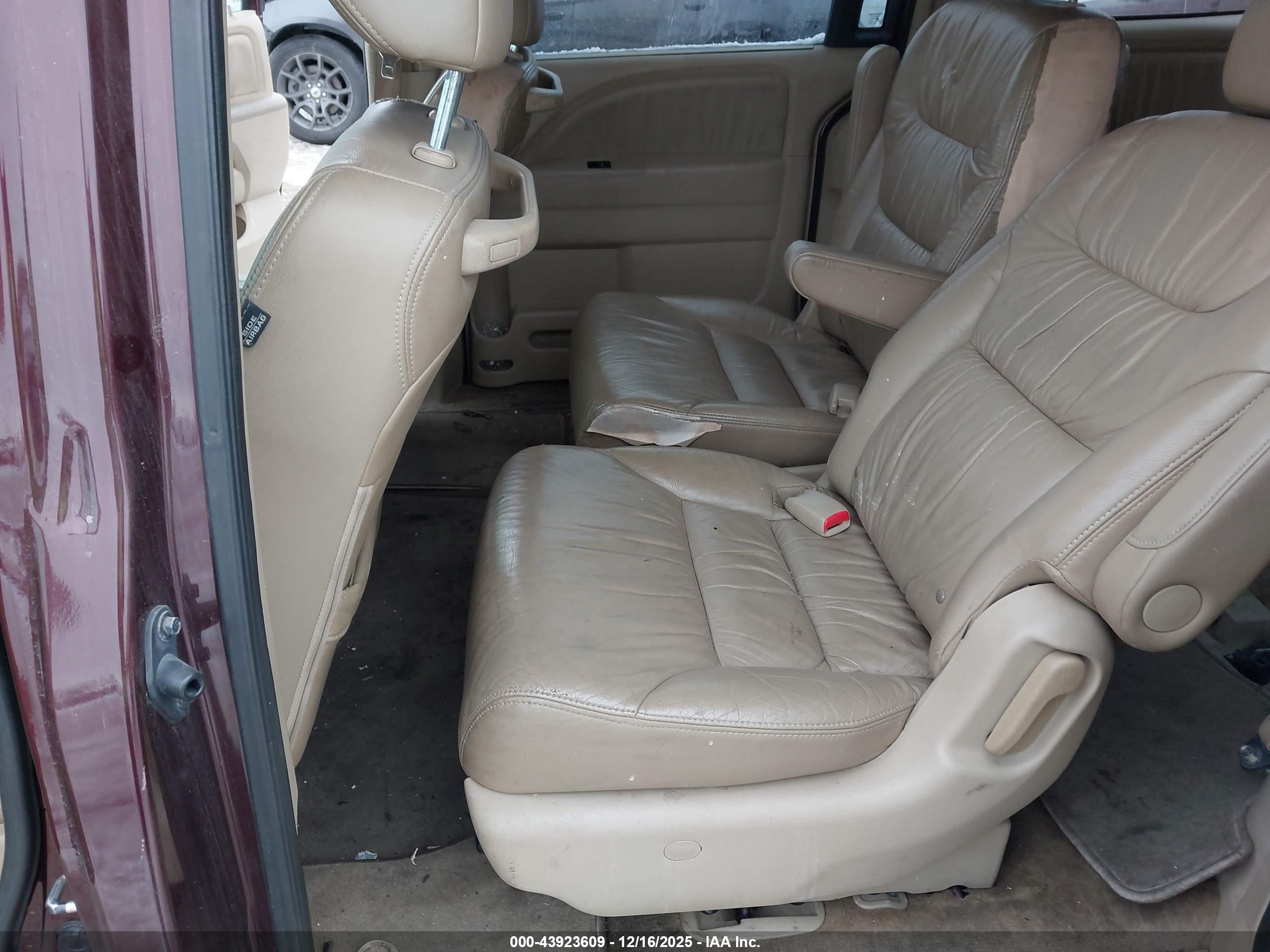 HONDA ODYSSEY image 8