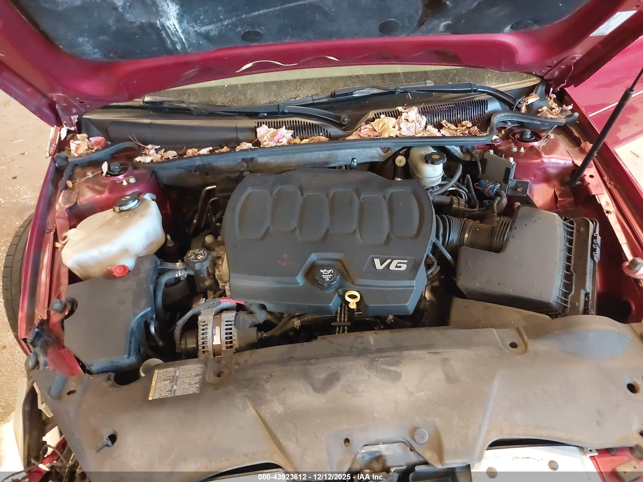 BUICK LUCERNE image 10