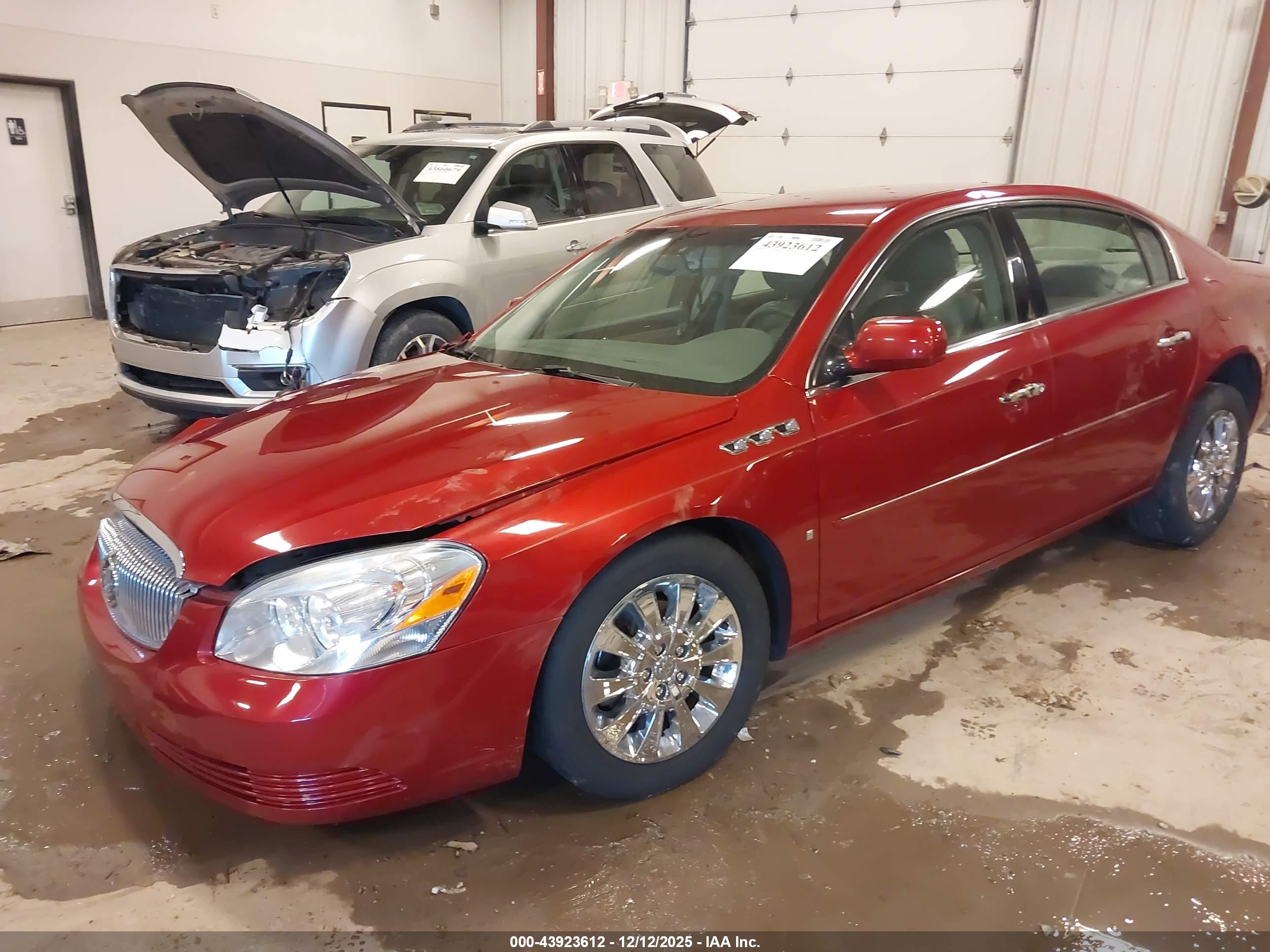 BUICK LUCERNE image 2