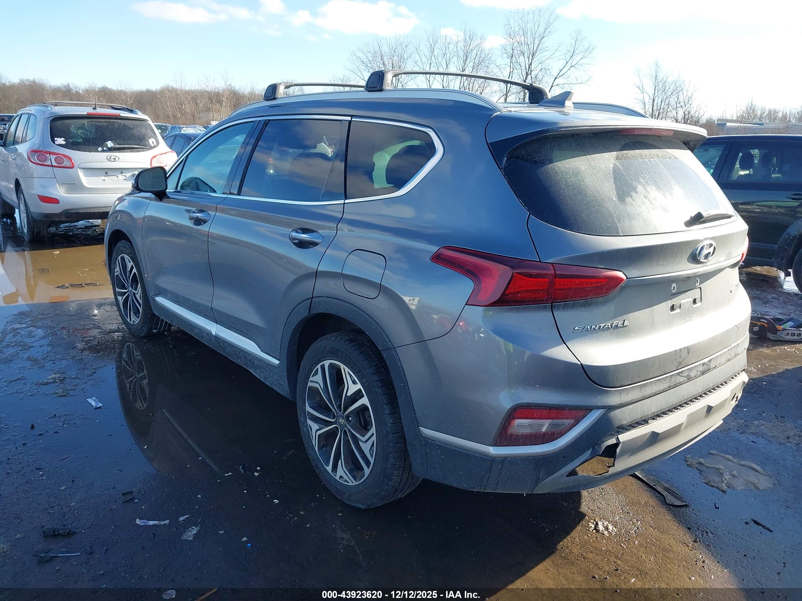 HYUNDAI SANTA image 3