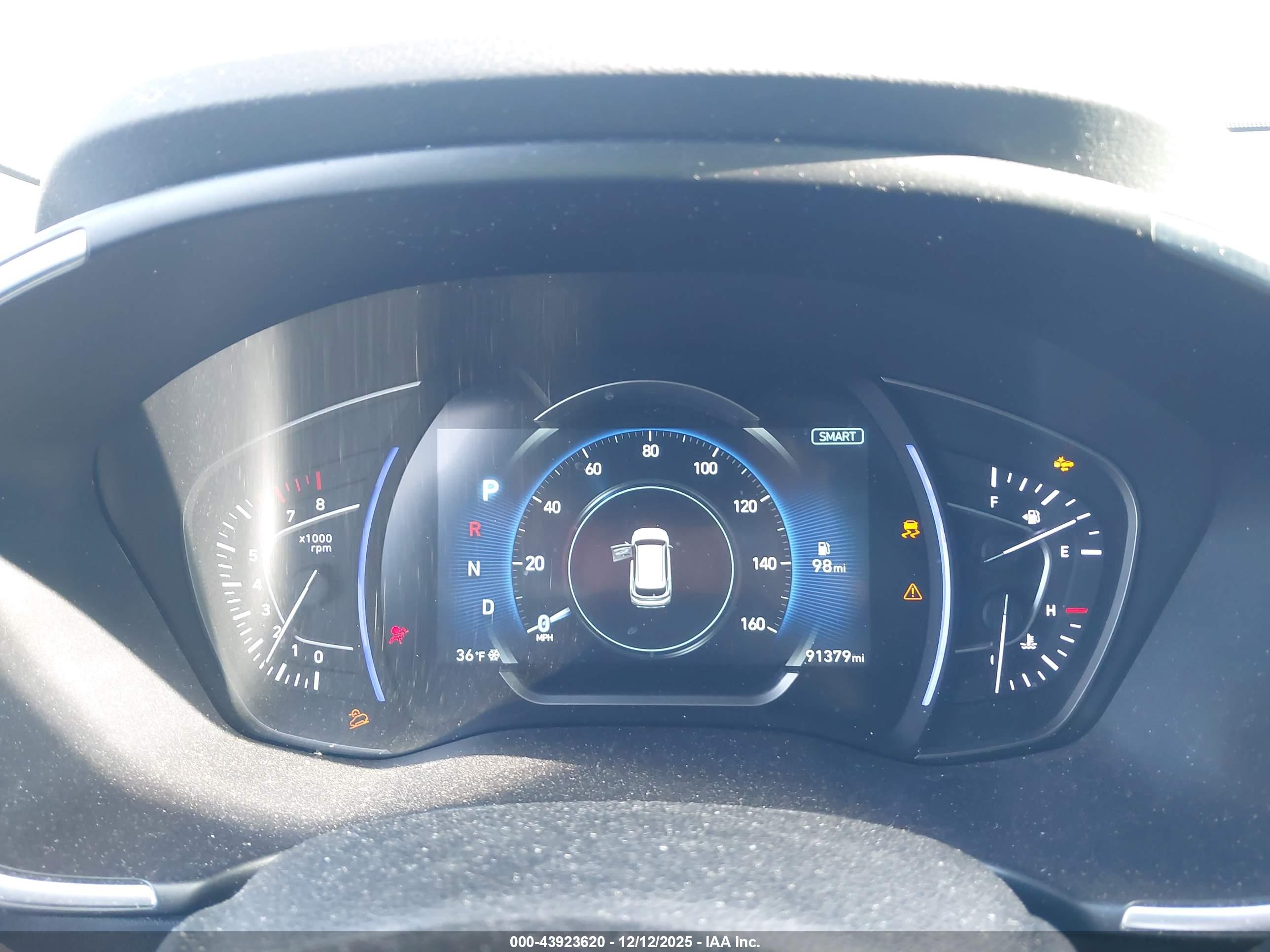 HYUNDAI SANTA image 7