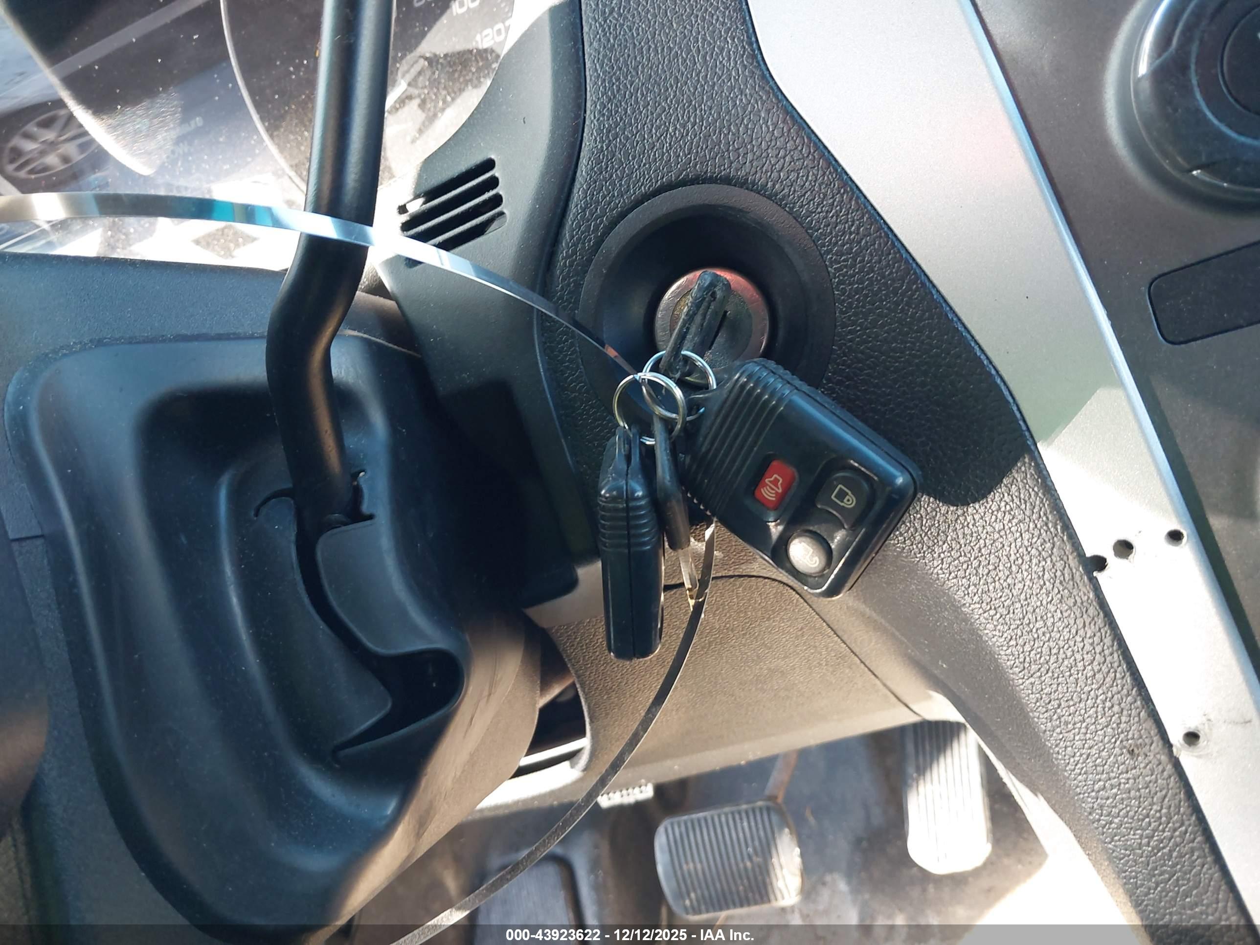 FORD UTILITY image 11