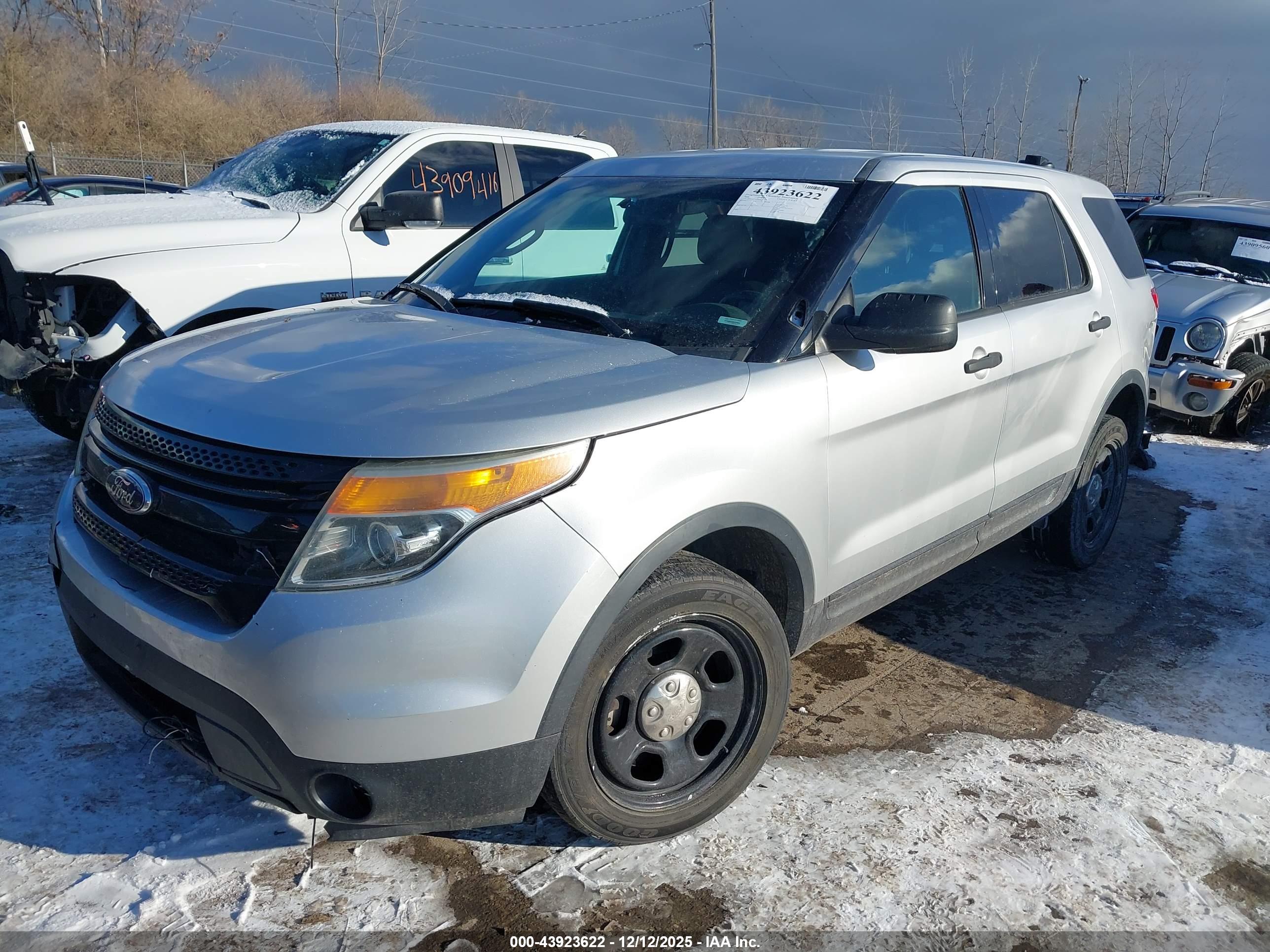 FORD UTILITY image 2