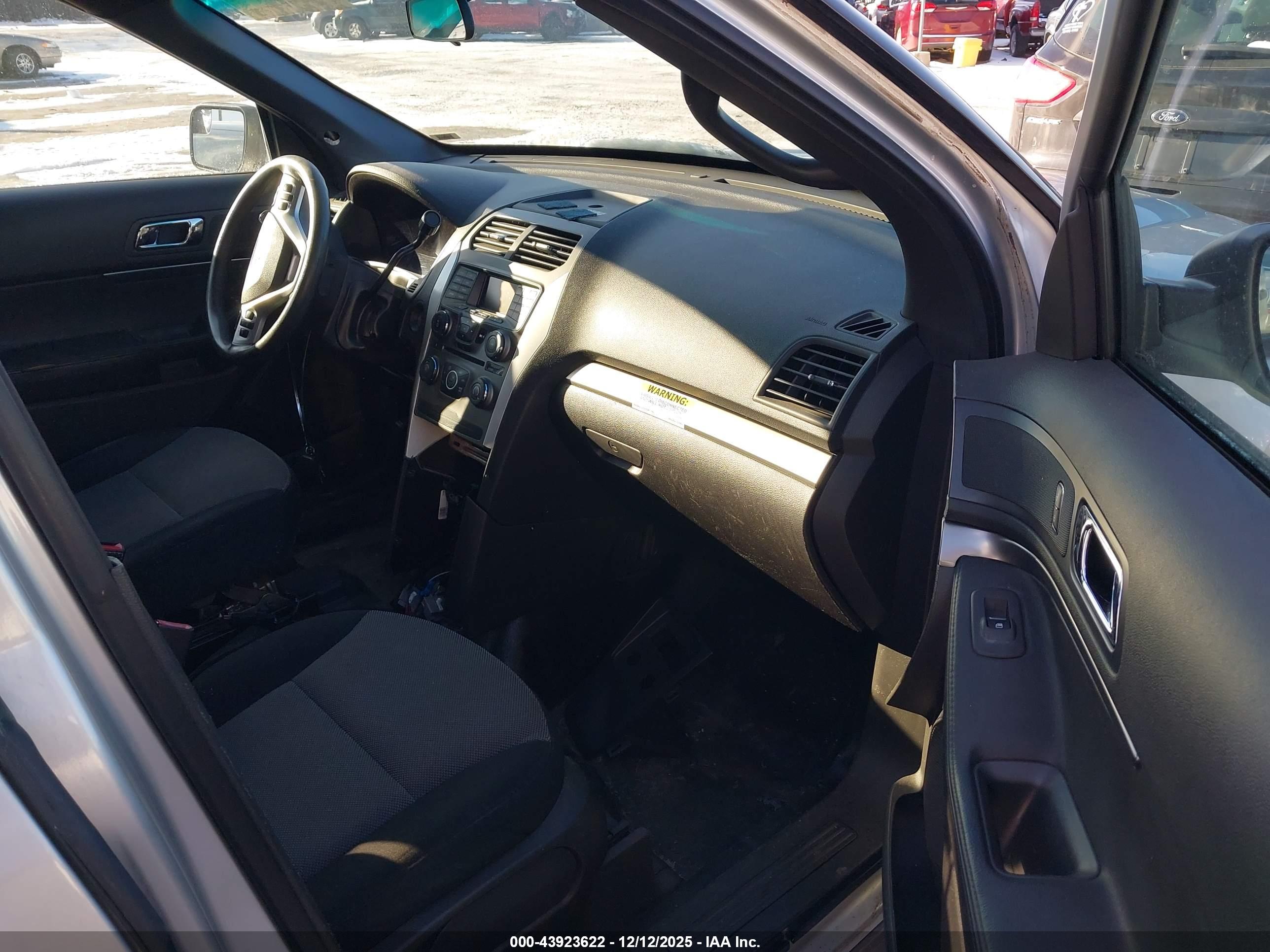 FORD UTILITY image 5