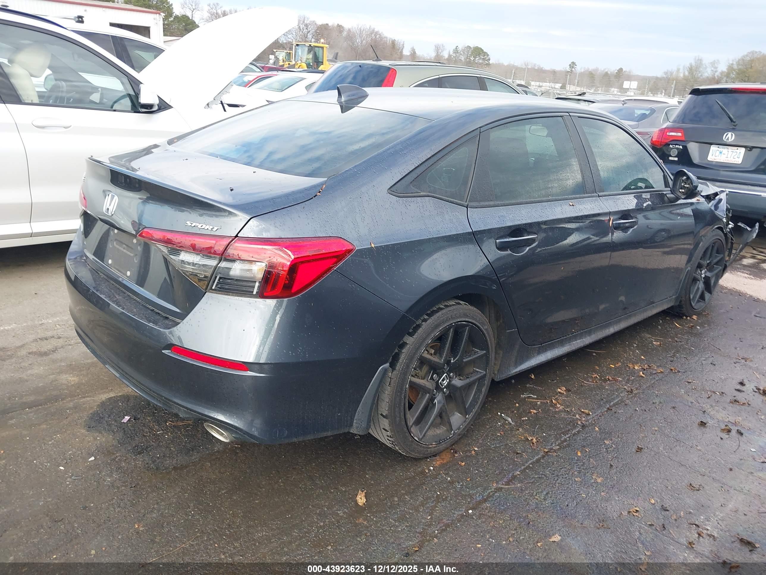HONDA CIVIC image 4