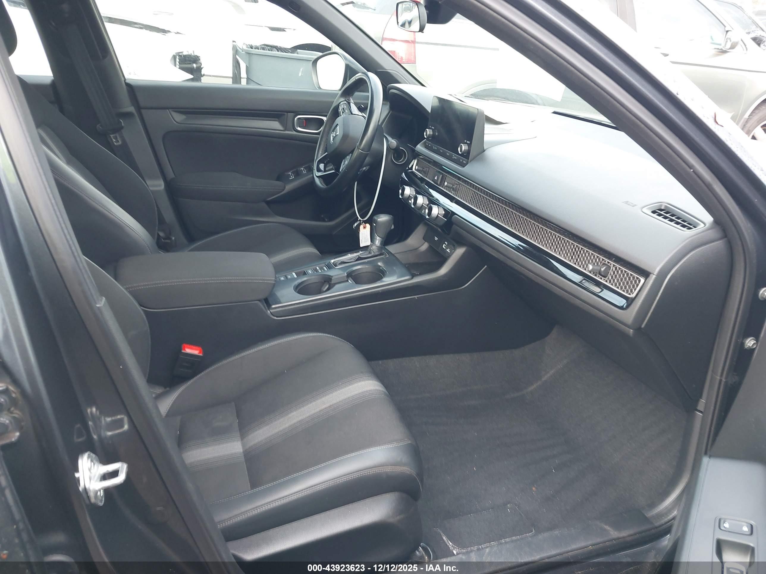 HONDA CIVIC image 5