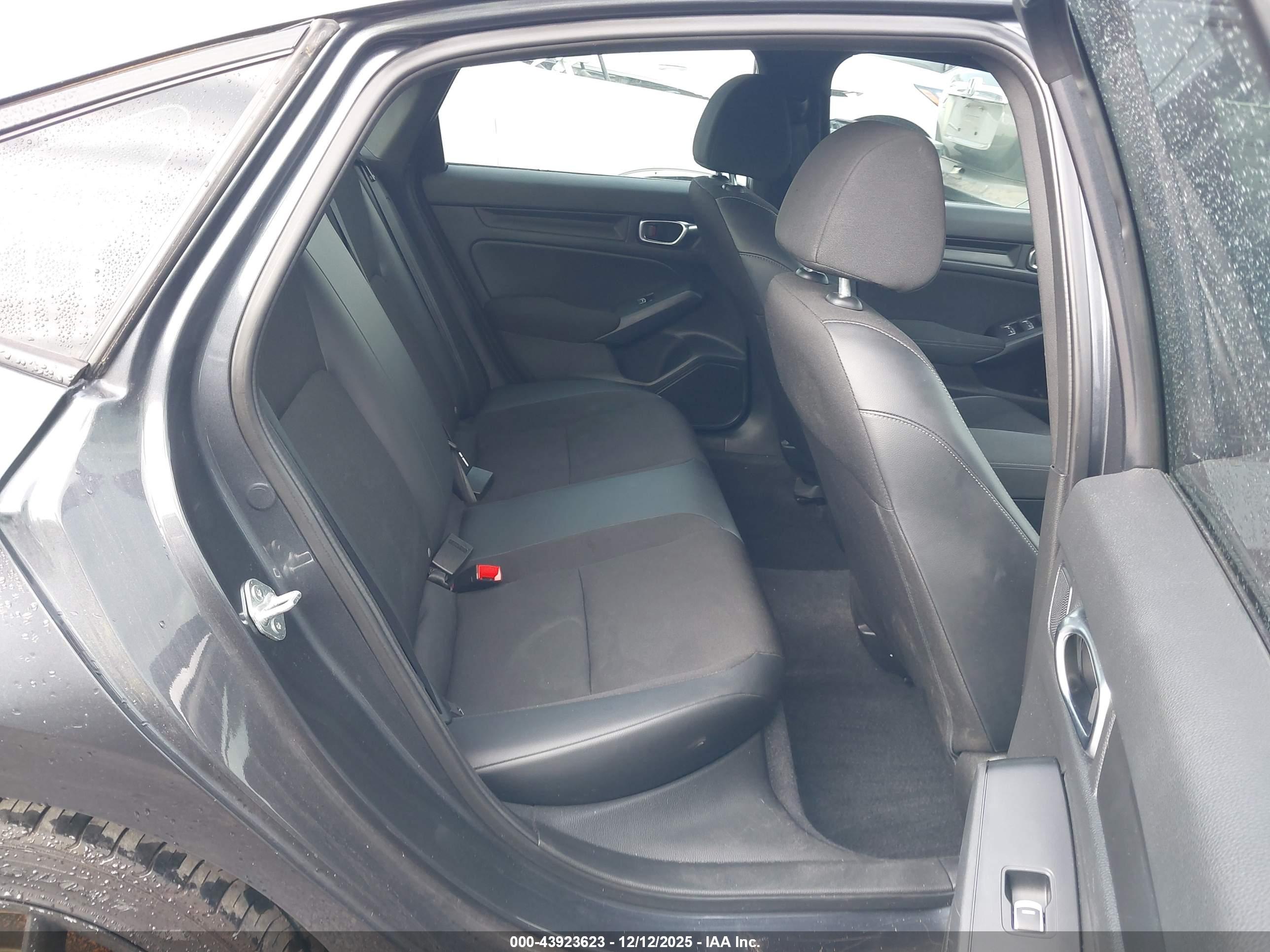 HONDA CIVIC image 8