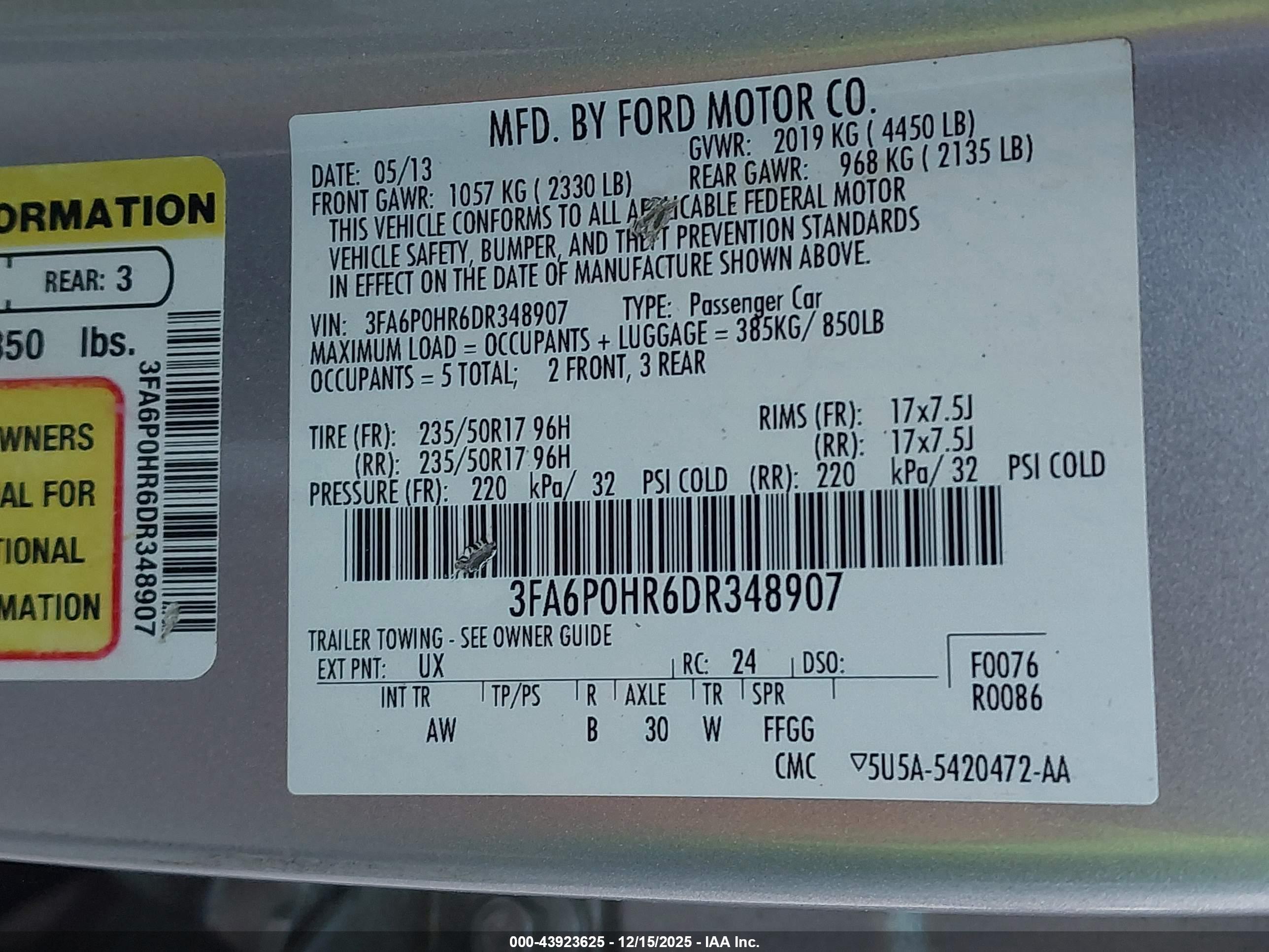 FORD FUSION image 9