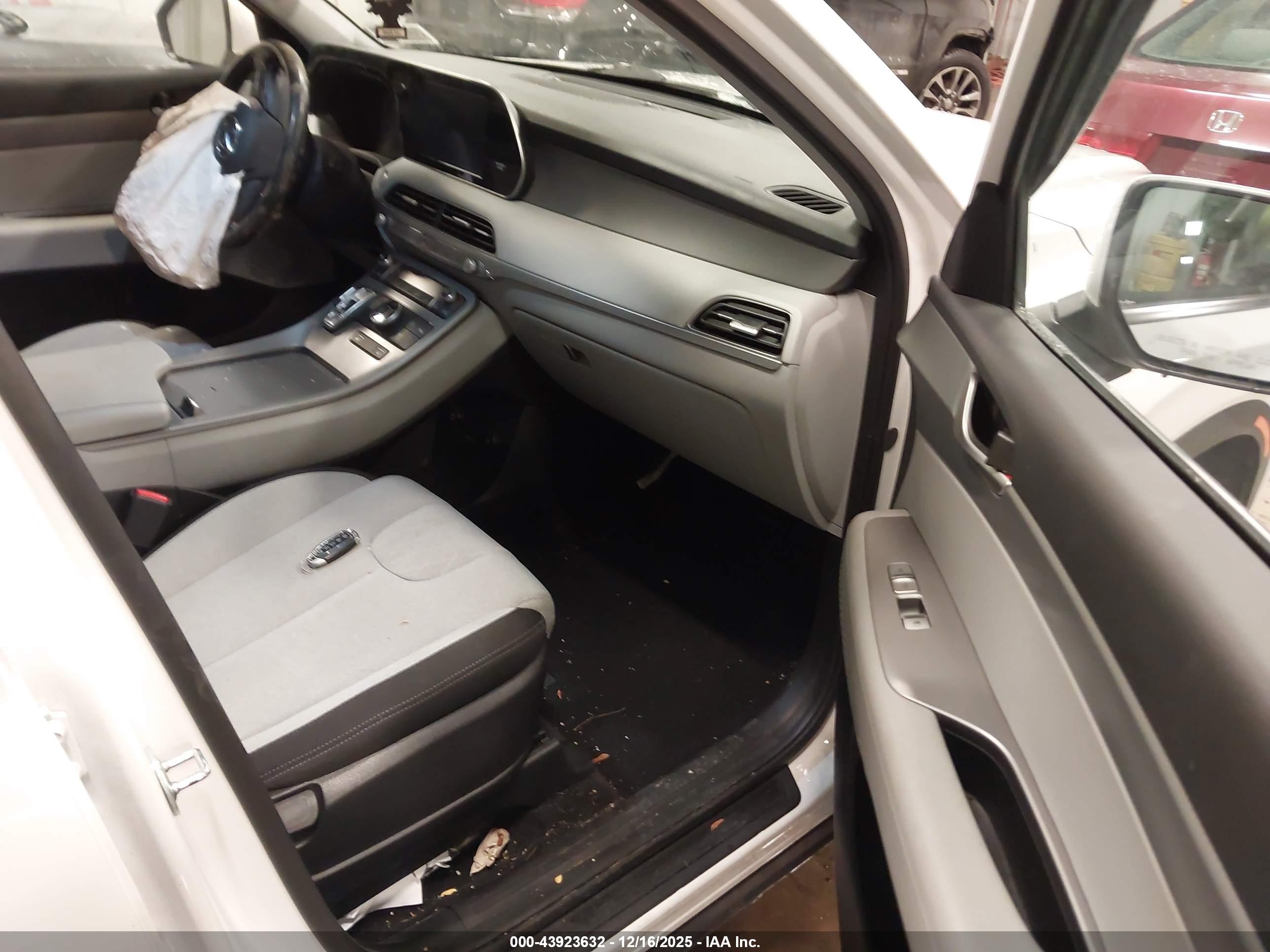 HYUNDAI PALISADE image 5