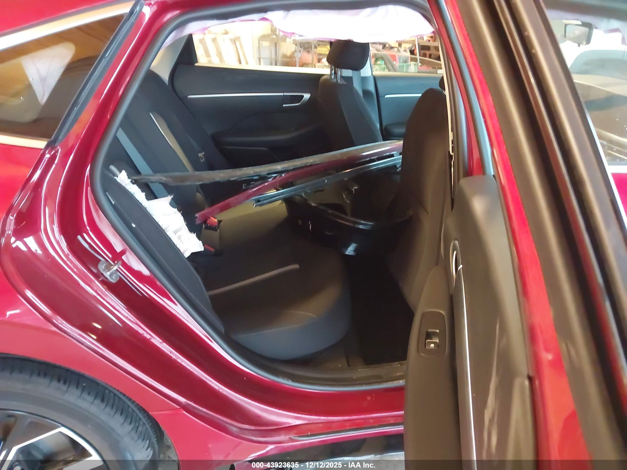 HYUNDAI SONATA image 8