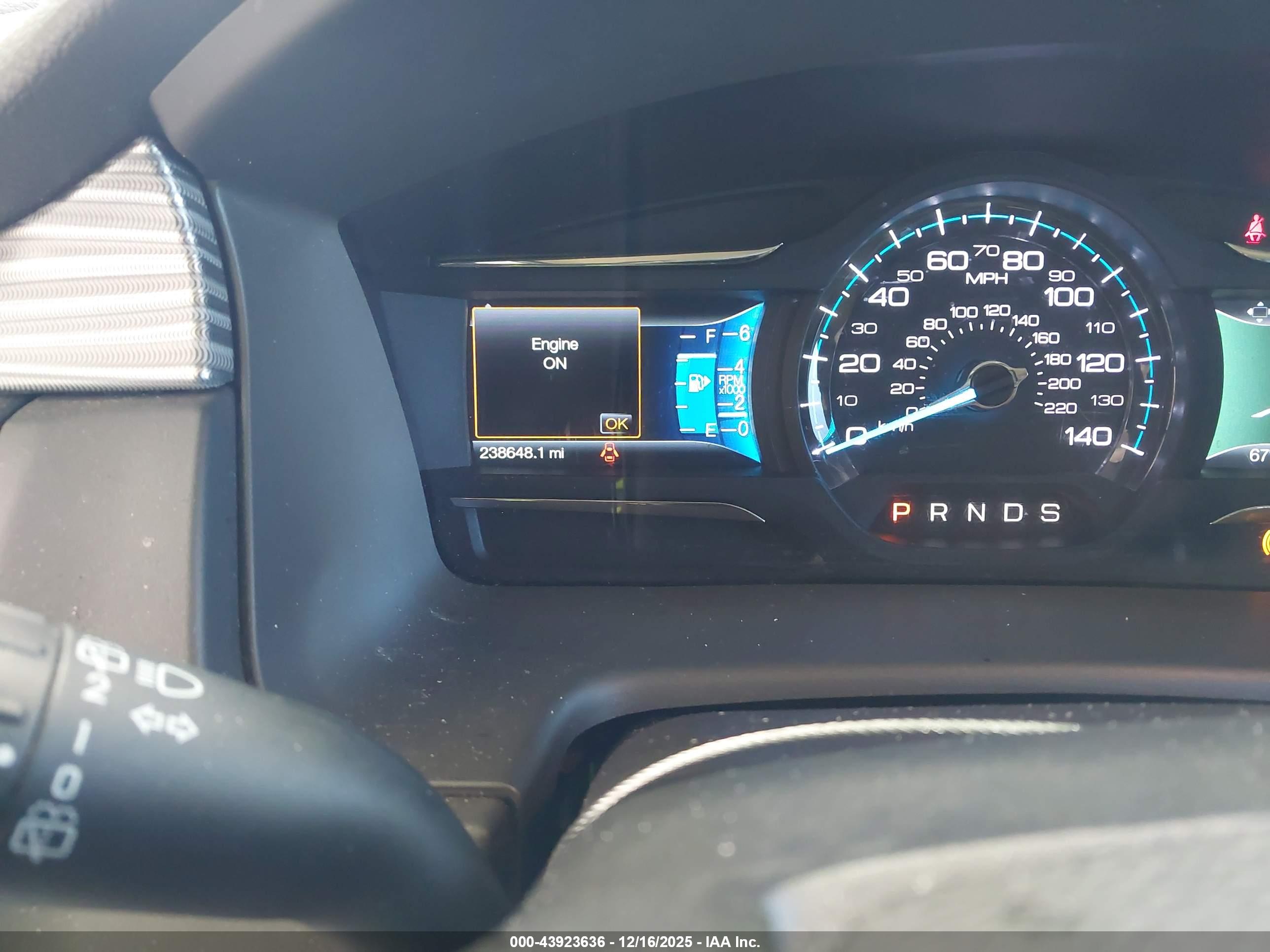 FORD FLEX image 7