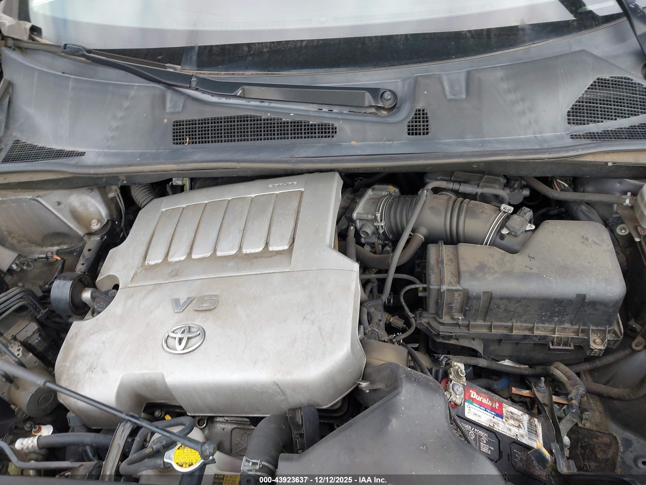 TOYOTA HIGHLANDER image 10