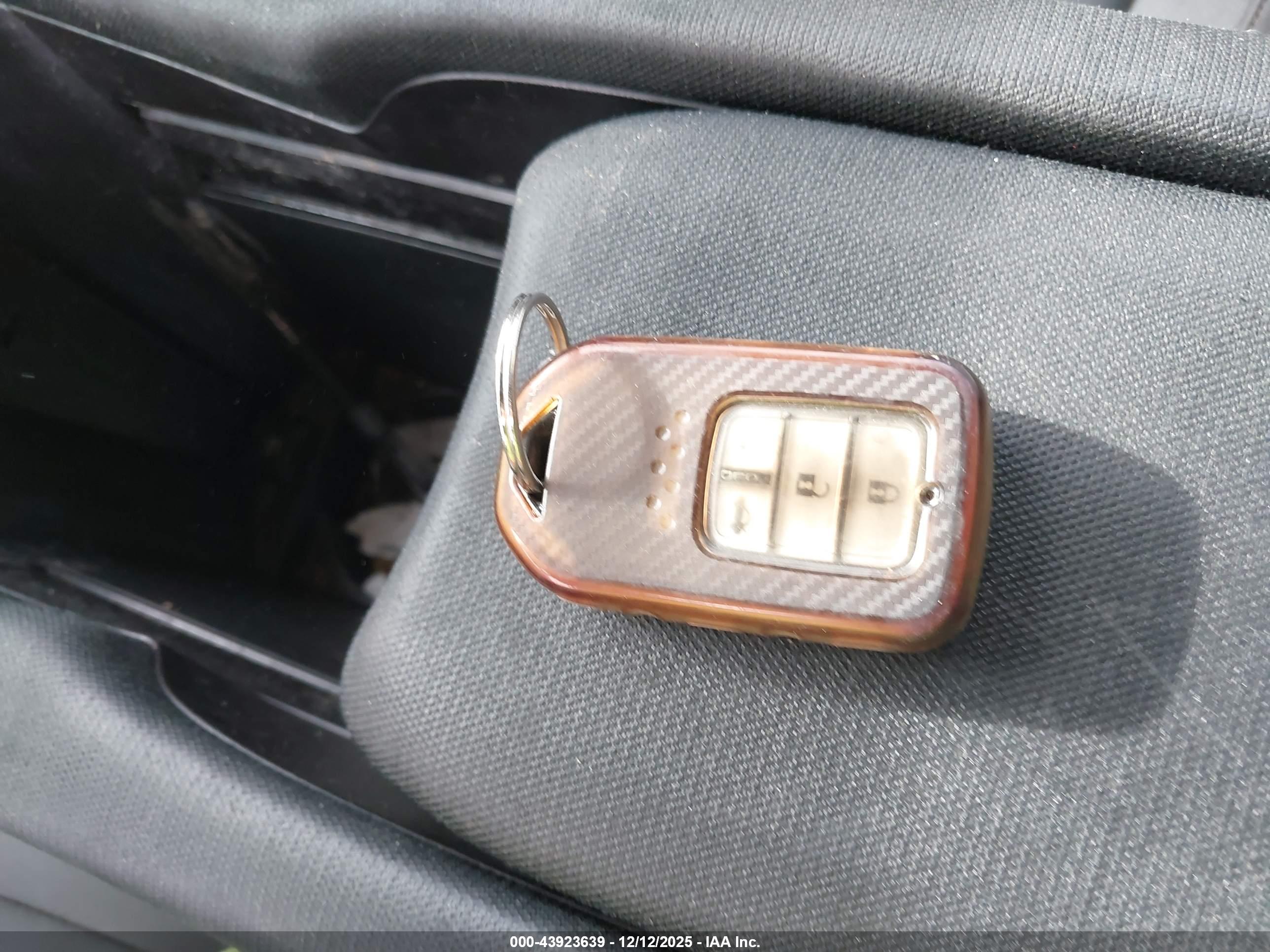 HONDA CIVIC image 11