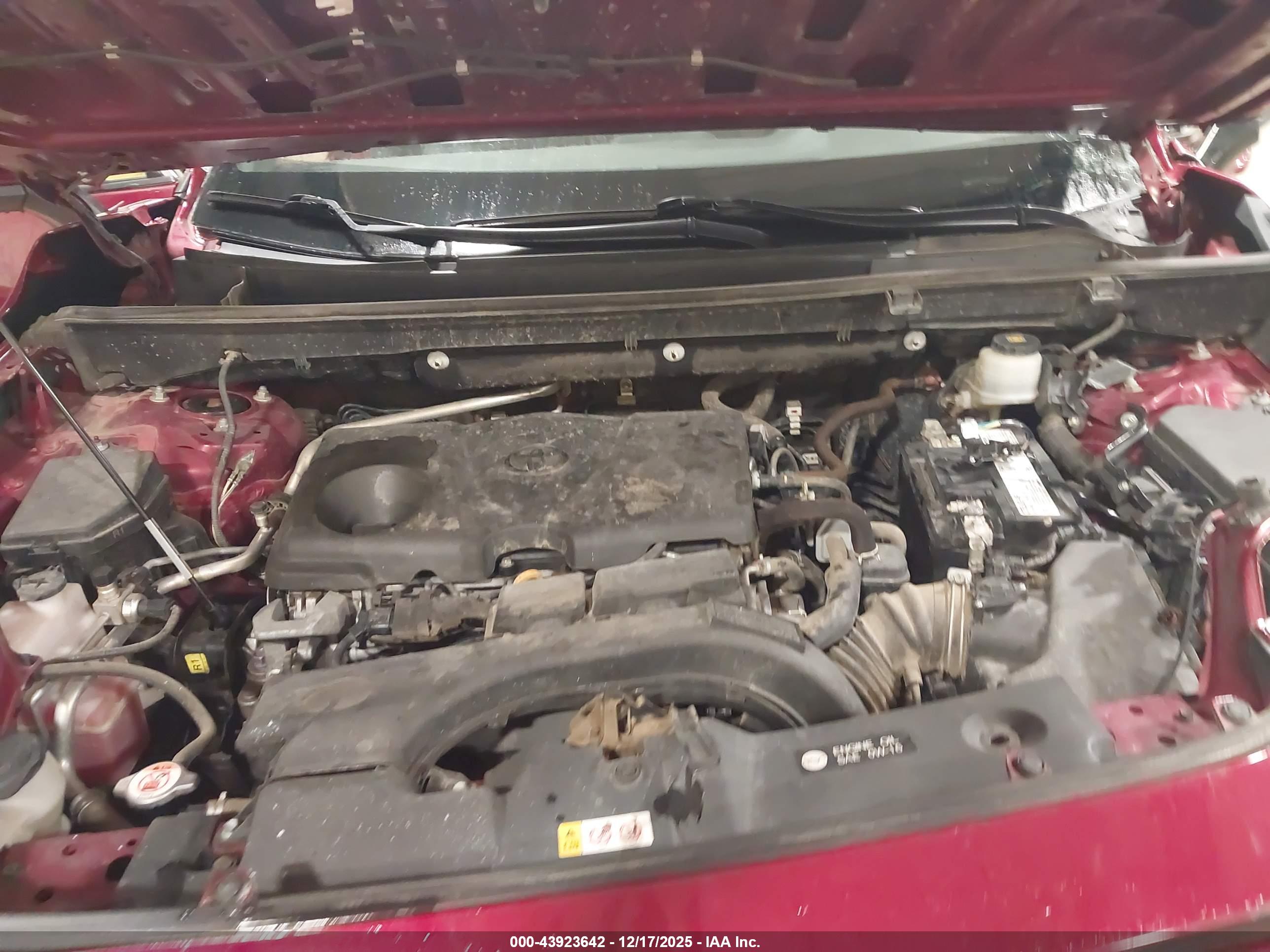 TOYOTA RAV4 image 10