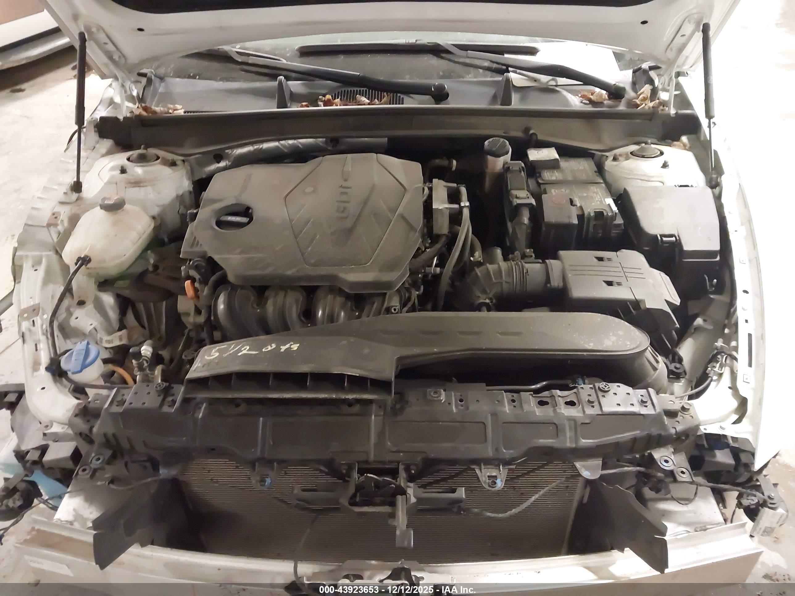 HYUNDAI SONATA image 10