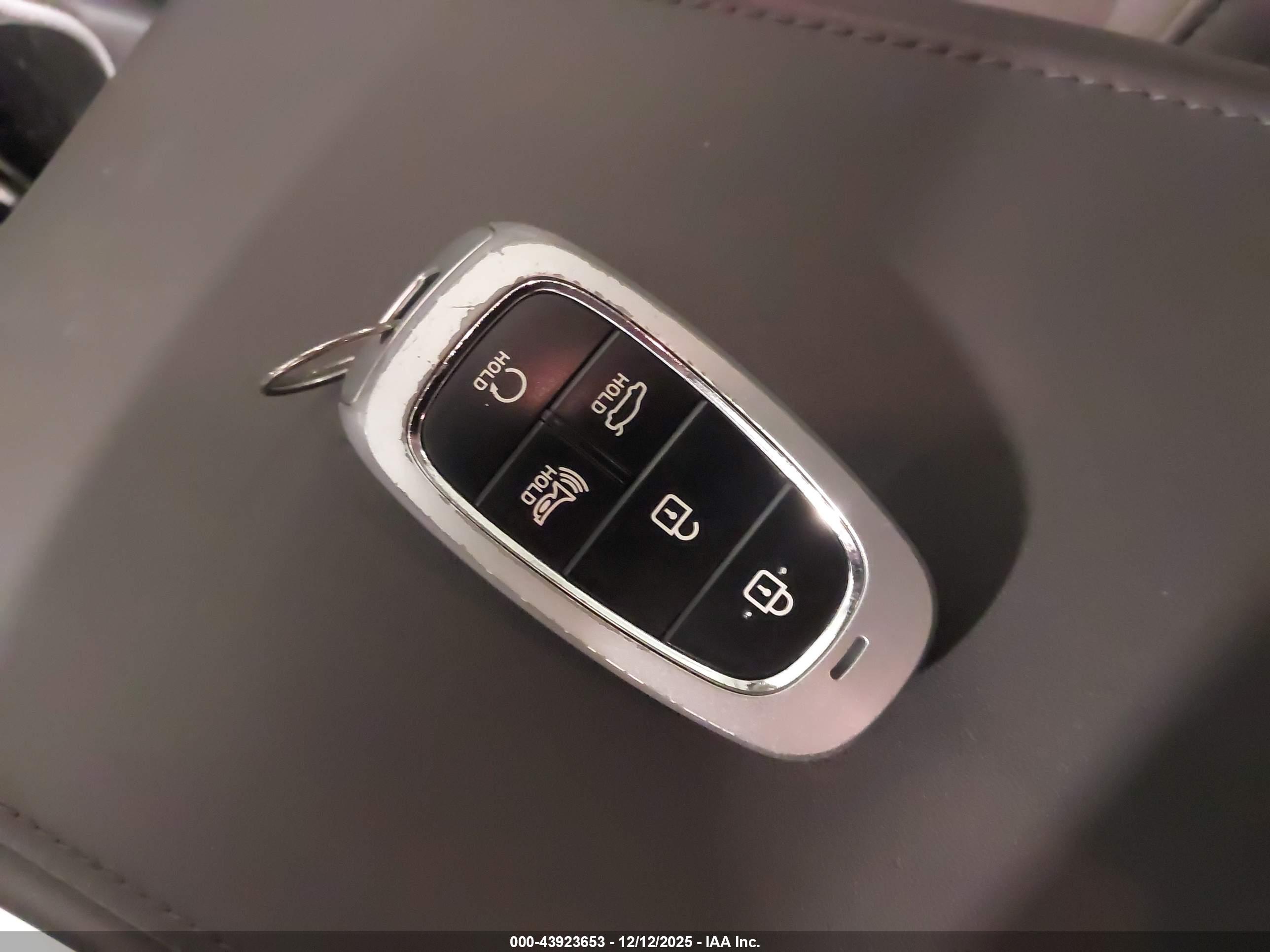 HYUNDAI SONATA image 11