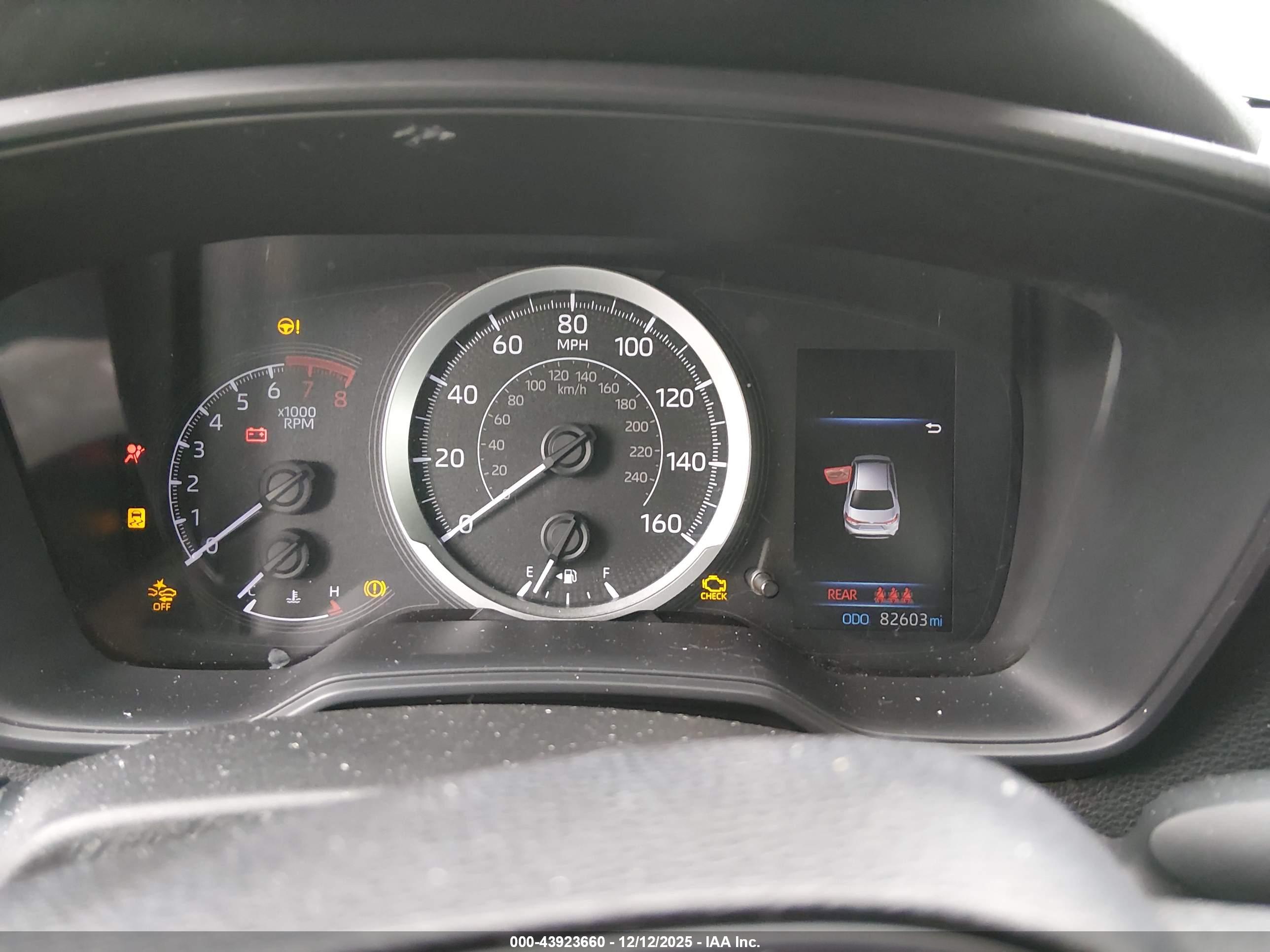 TOYOTA COROLLA image 7