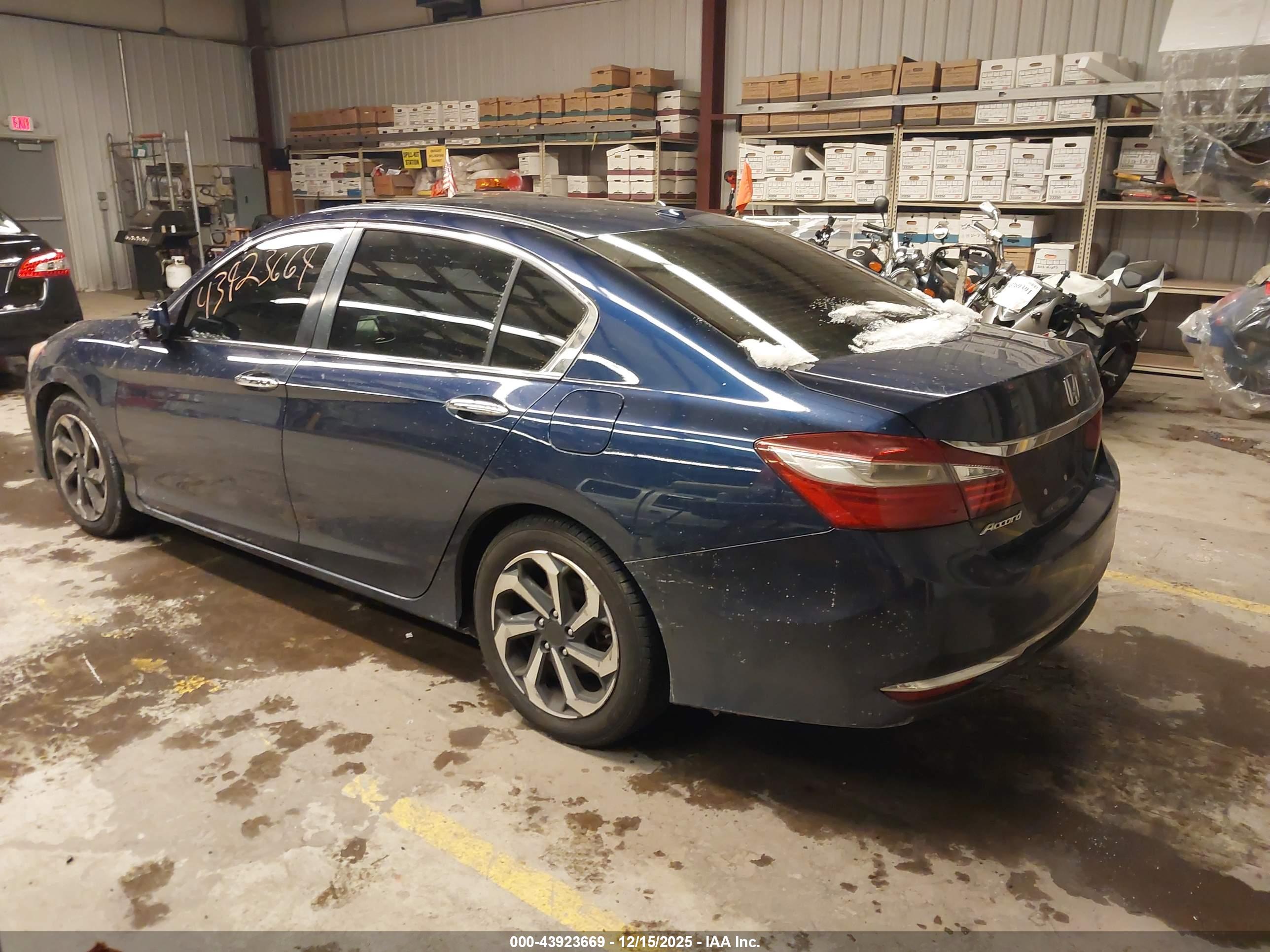 HONDA ACCORD image 3