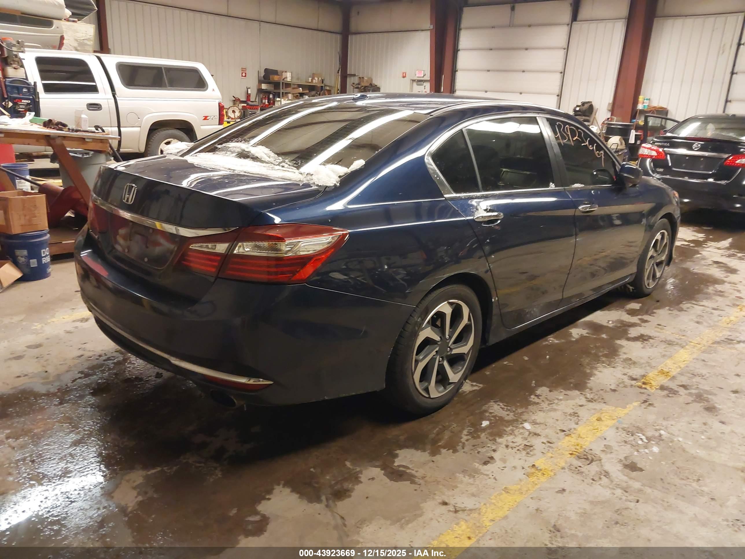 HONDA ACCORD image 4