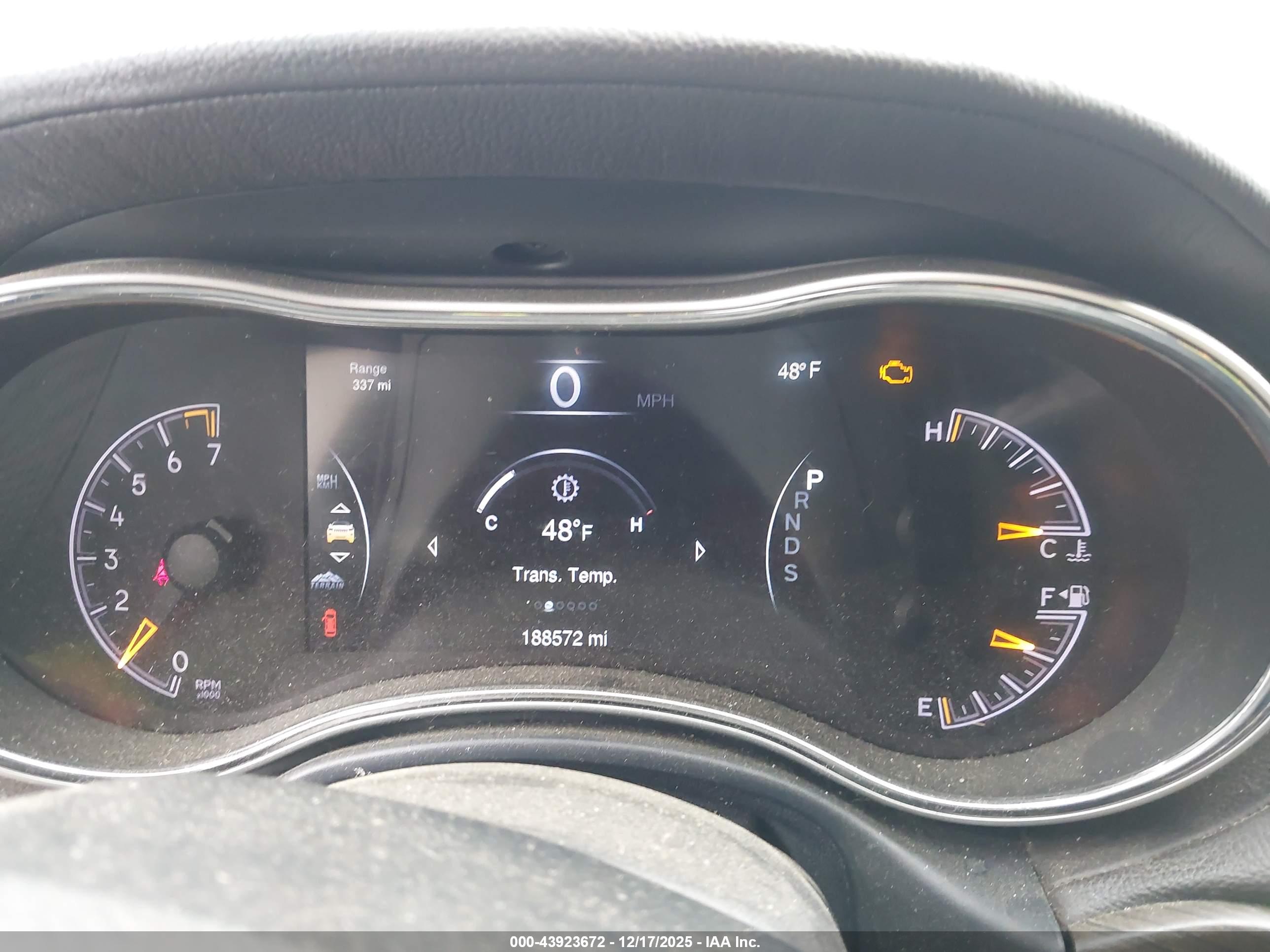 JEEP GRAND image 7