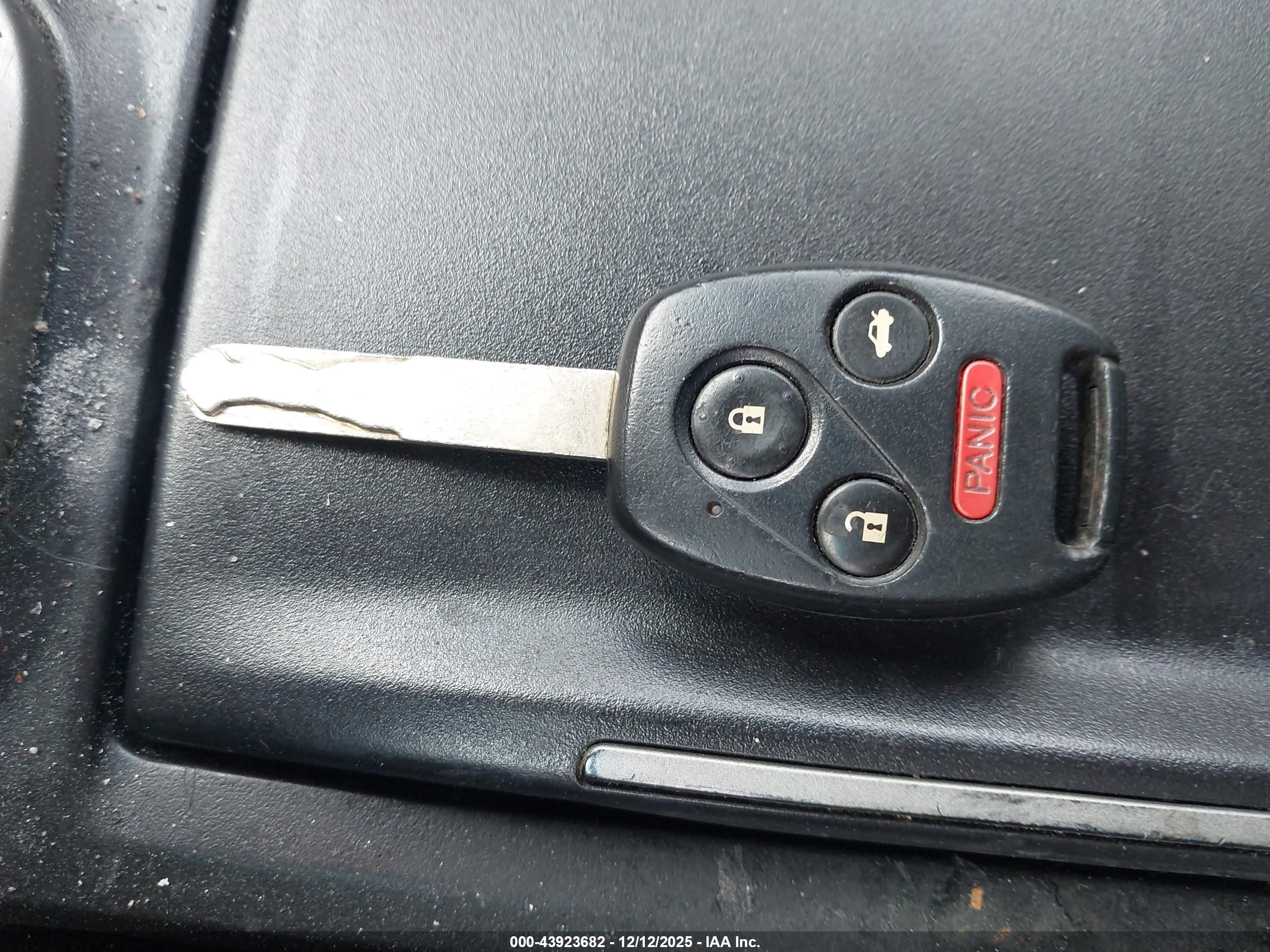 HONDA ACCORD image 11