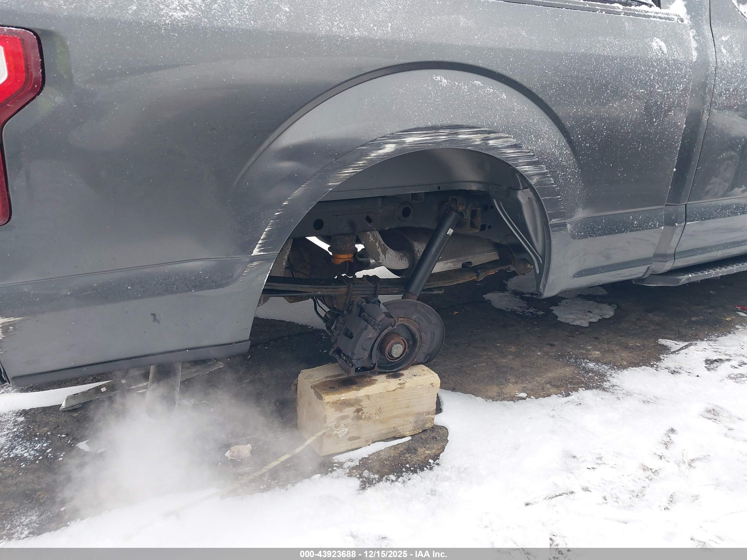 FORD F-150 image 6