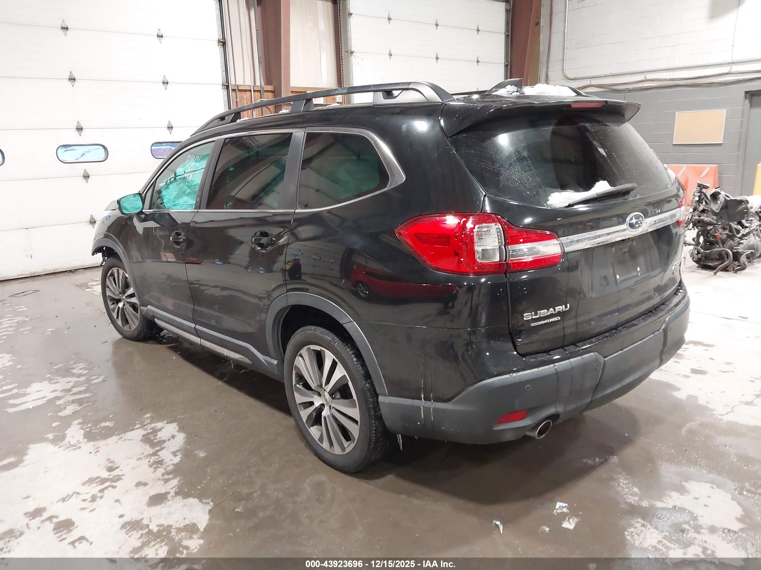 SUBARU ASCENT image 3