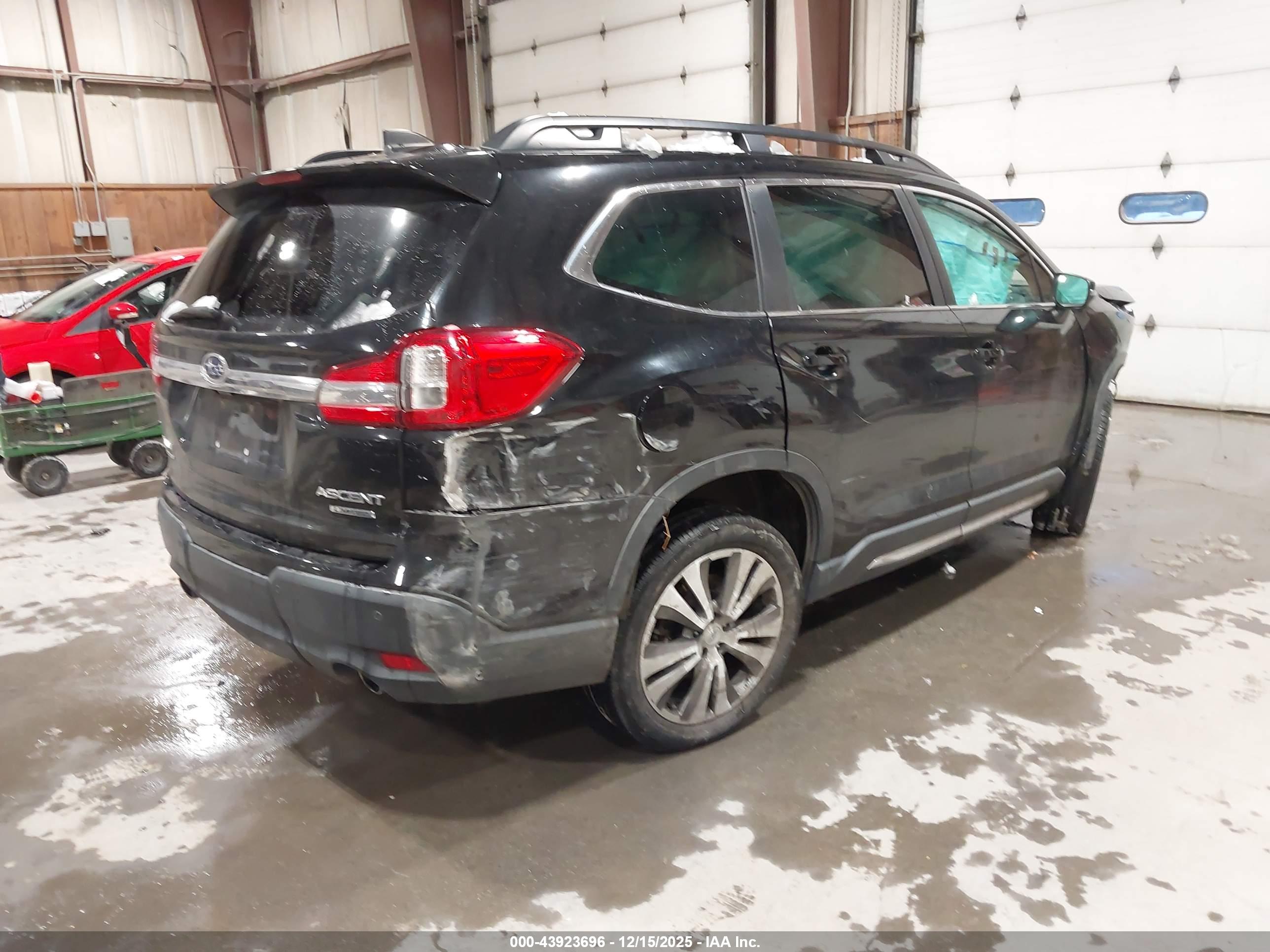 SUBARU ASCENT image 4