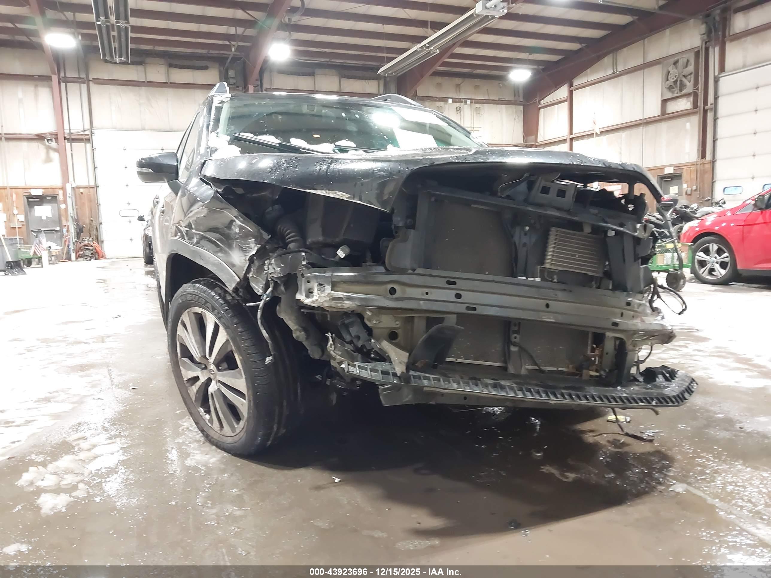 SUBARU ASCENT image 6