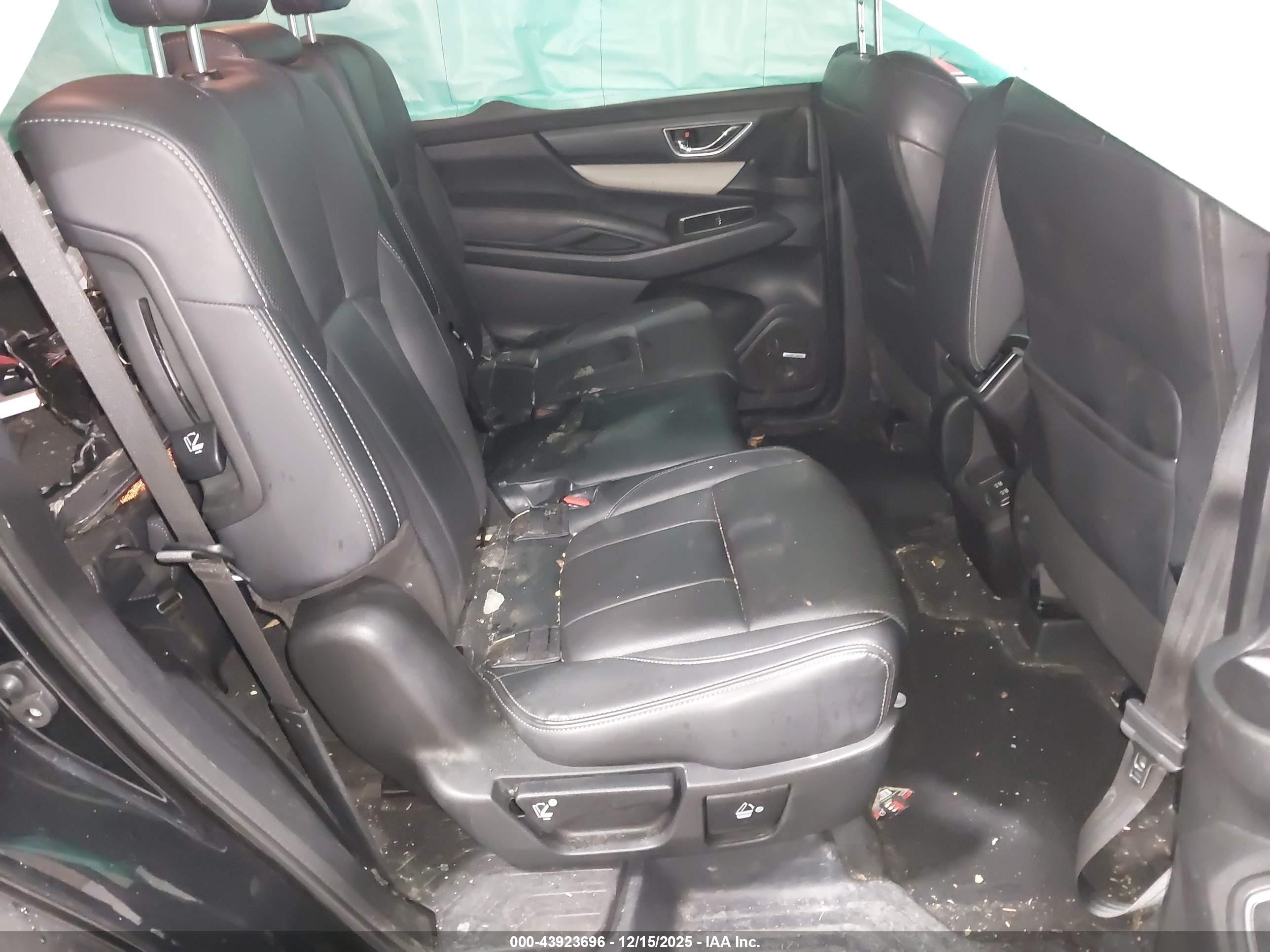 SUBARU ASCENT image 8