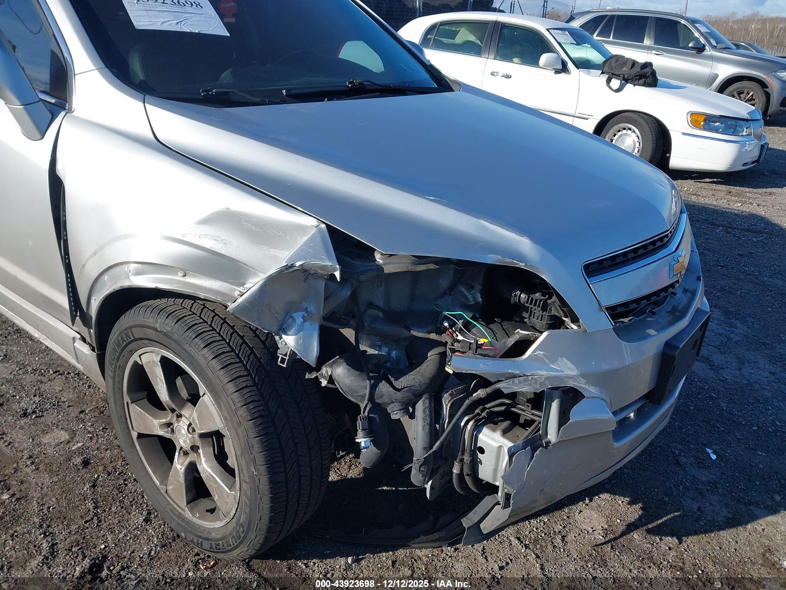 CHEVROLET CAPTIVA image 6